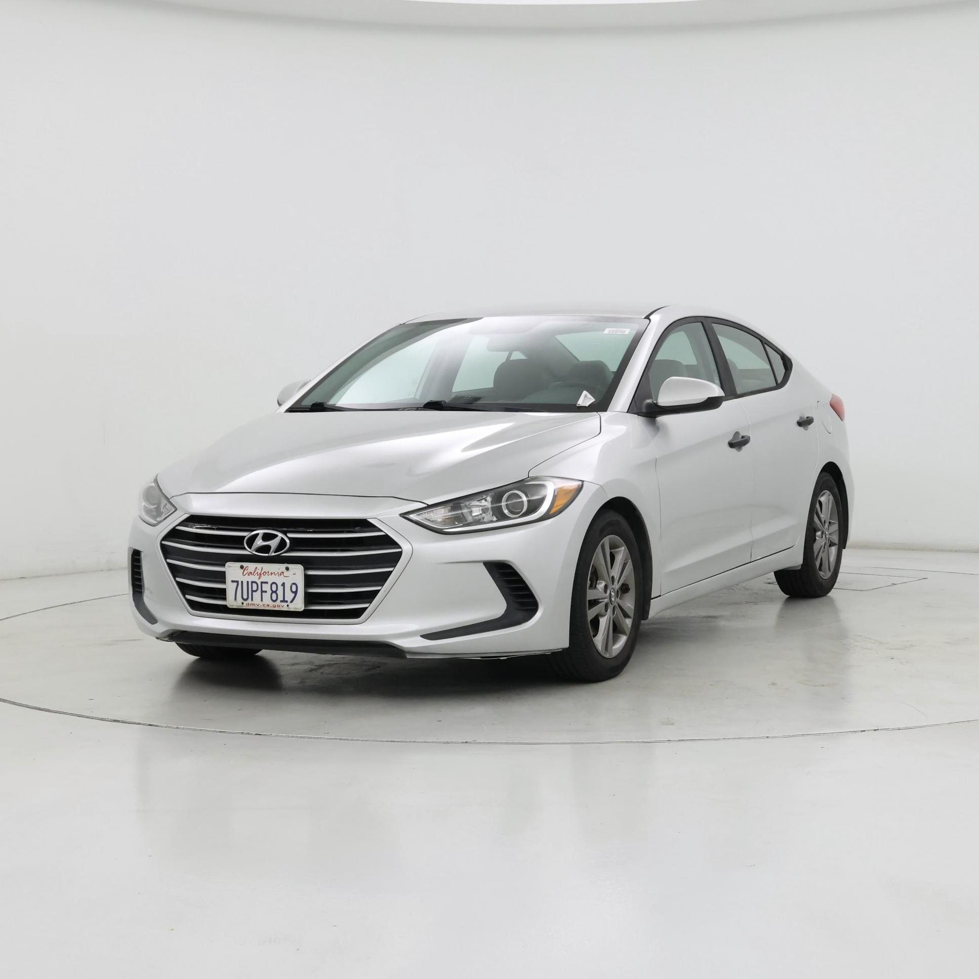 Thumbnail: 2017 Hyundai Elantra - 4