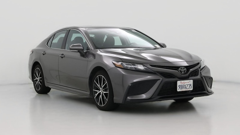 2022 Toyota Camry SE Hero Image