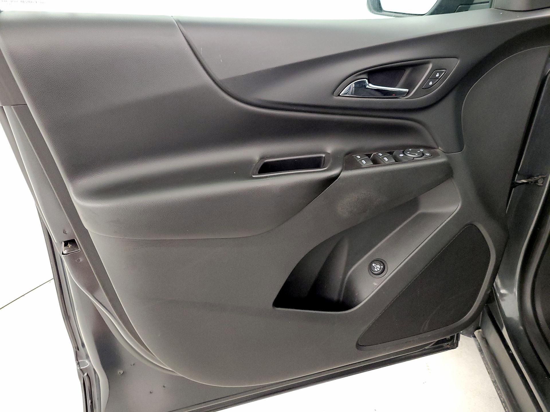 Thumbnail: 2019 Chevrolet Equinox - 12