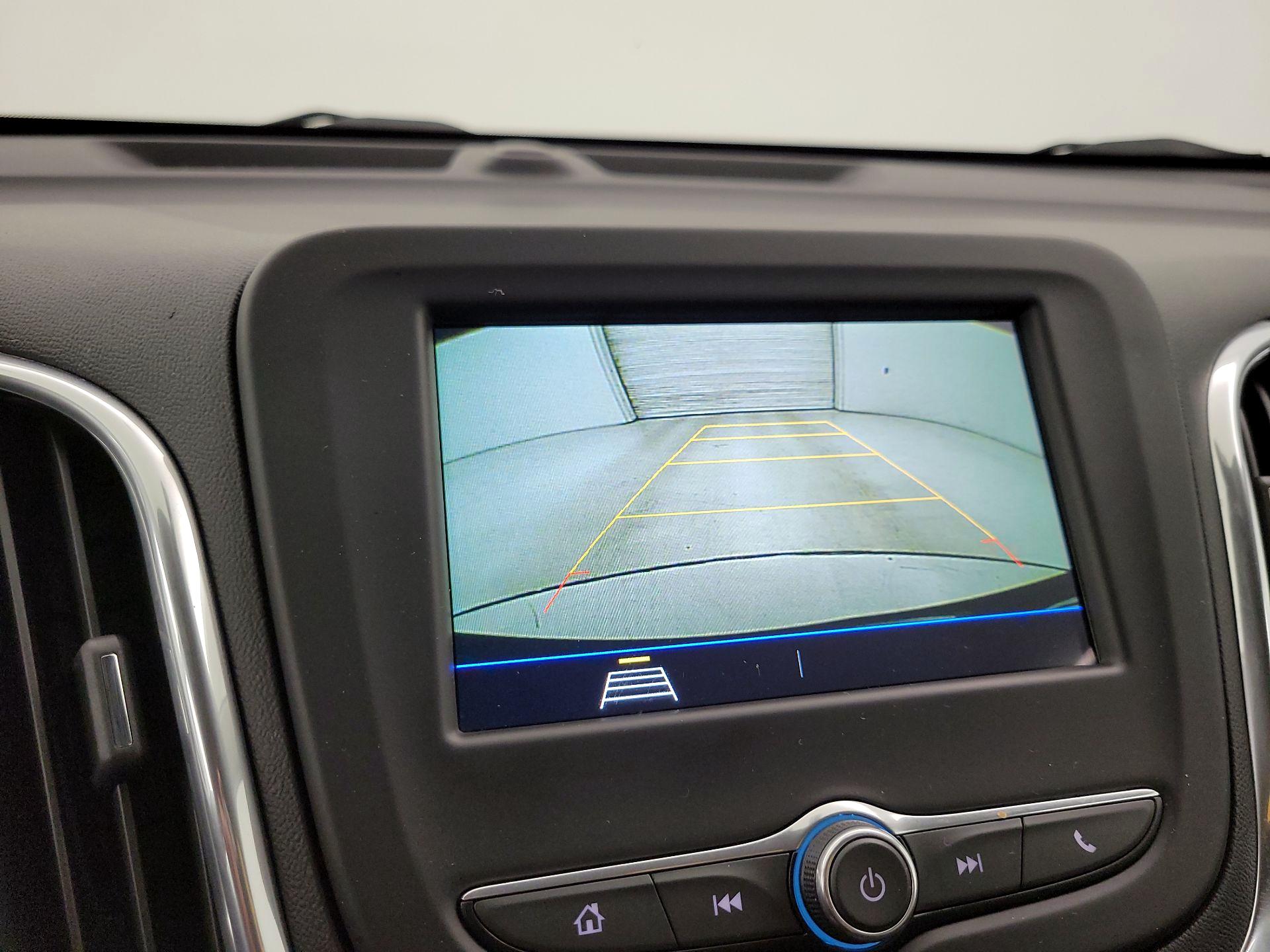 Thumbnail: 2019 Chevrolet Equinox - 14