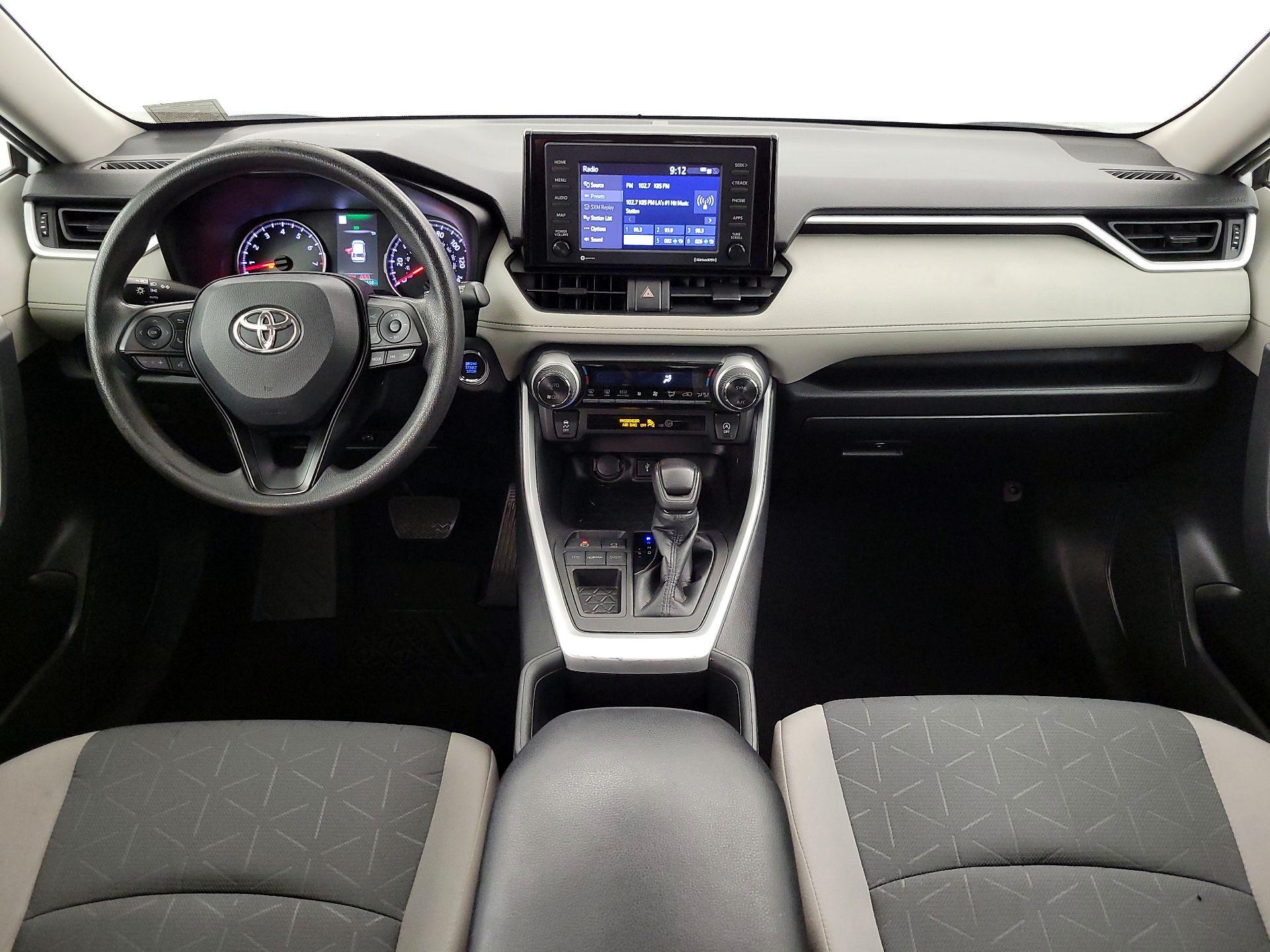 Thumbnail: 2022 Toyota RAV4 - 9