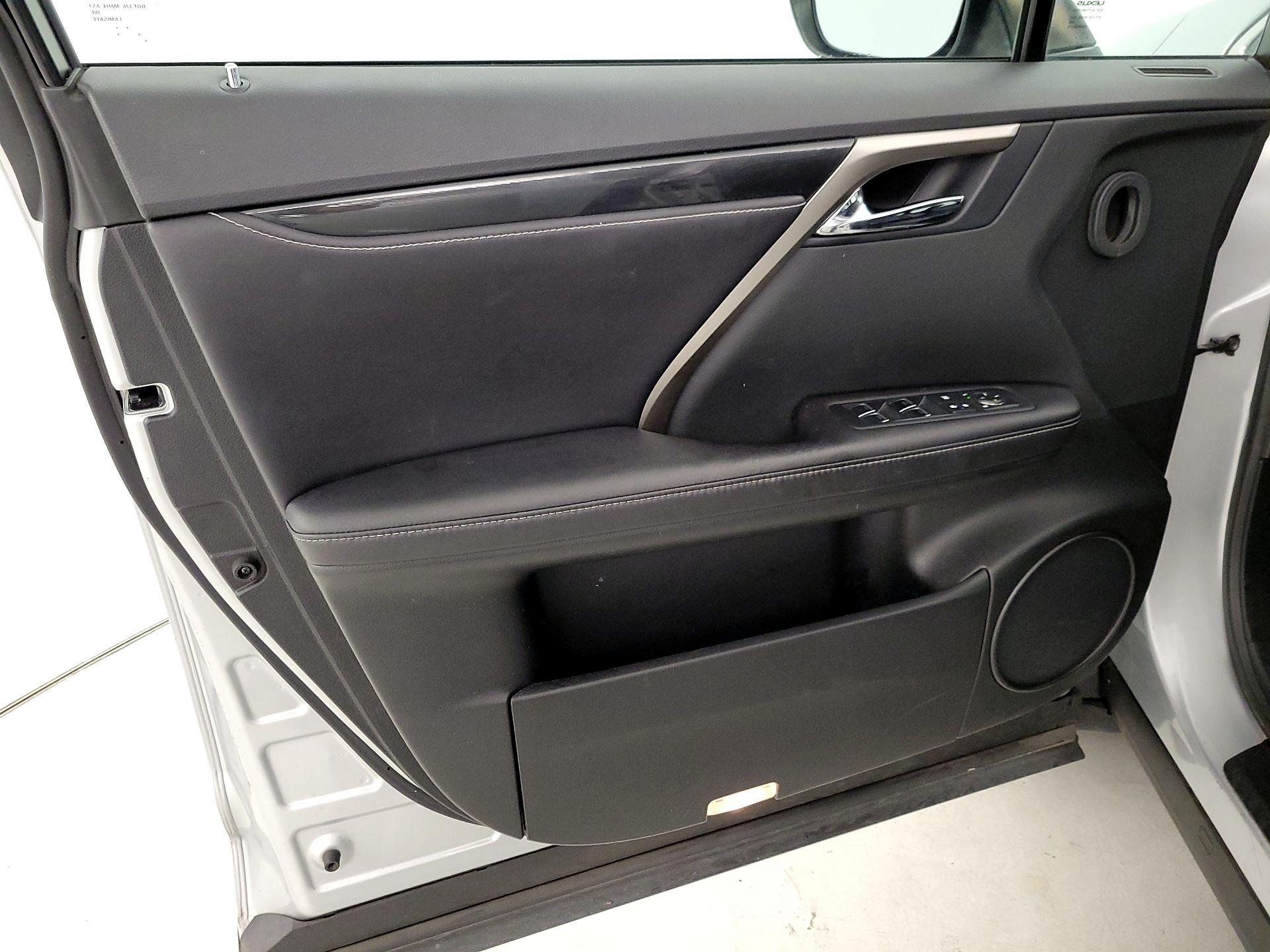 Thumbnail: 2016 Lexus RX - 12