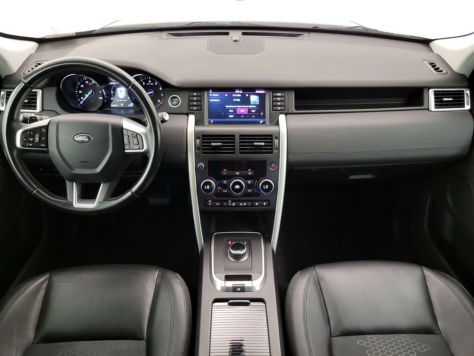 Thumbnail: 2017 Land Rover Discovery Sport - 9