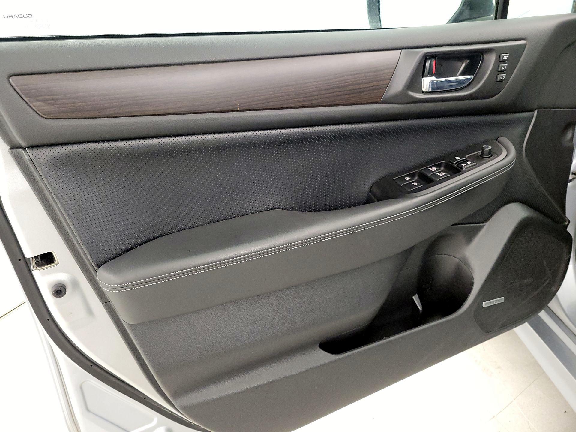 Thumbnail: 2016 Subaru Legacy - 12