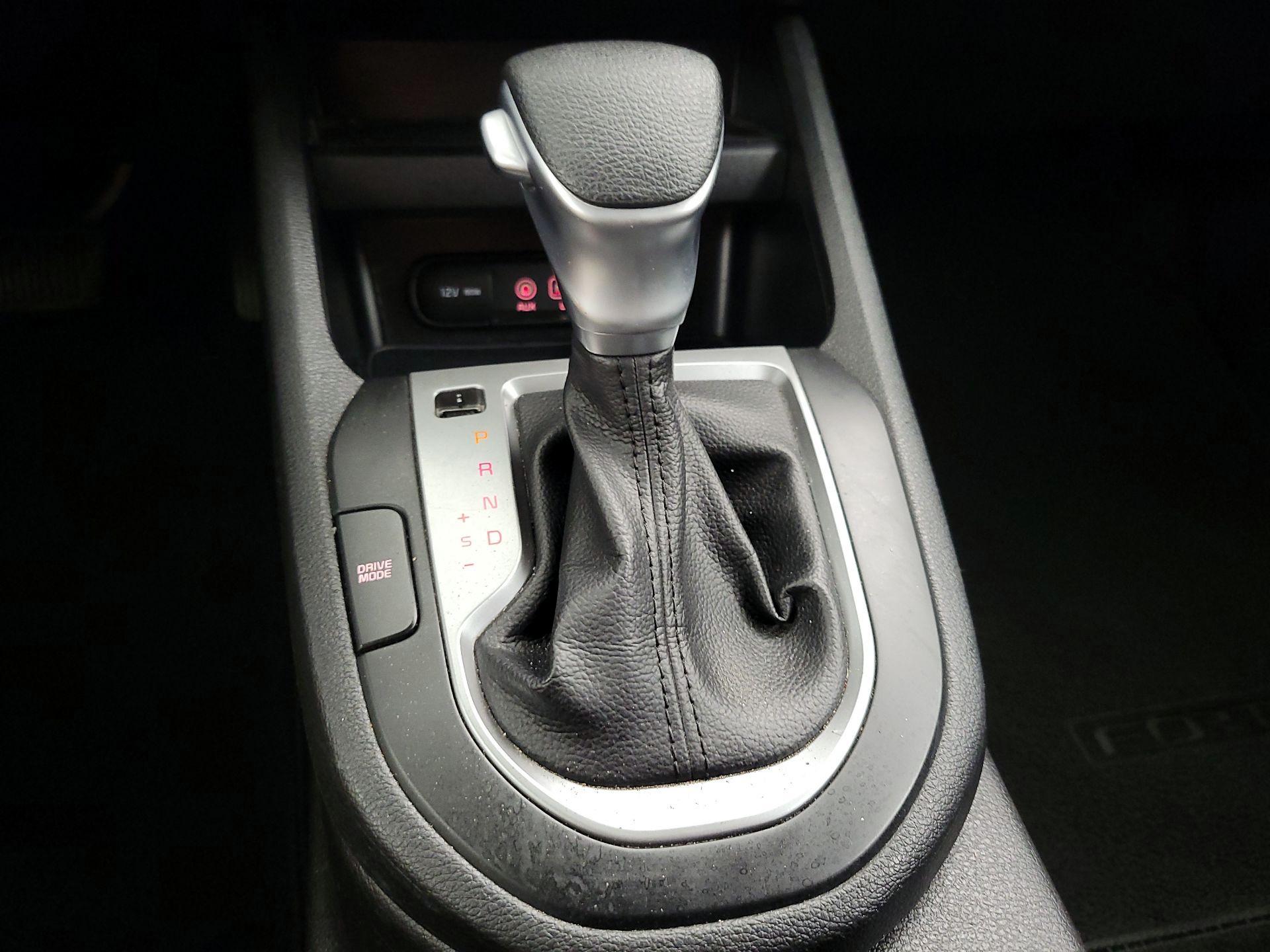 Thumbnail: 2021 Kia Forte - 17