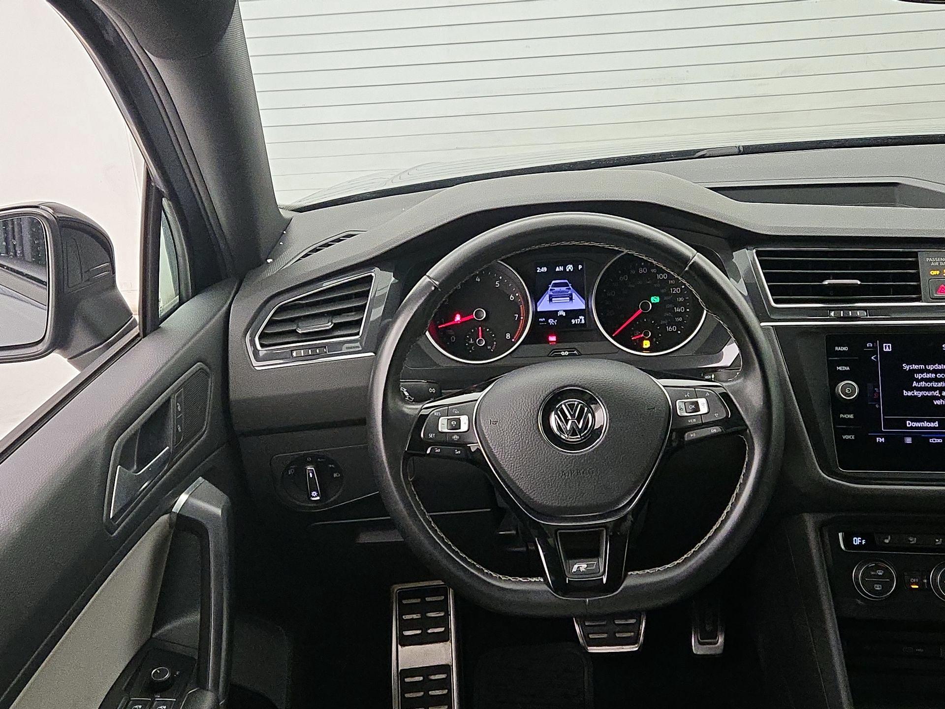 Thumbnail: 2021 Volkswagen Tiguan - 10