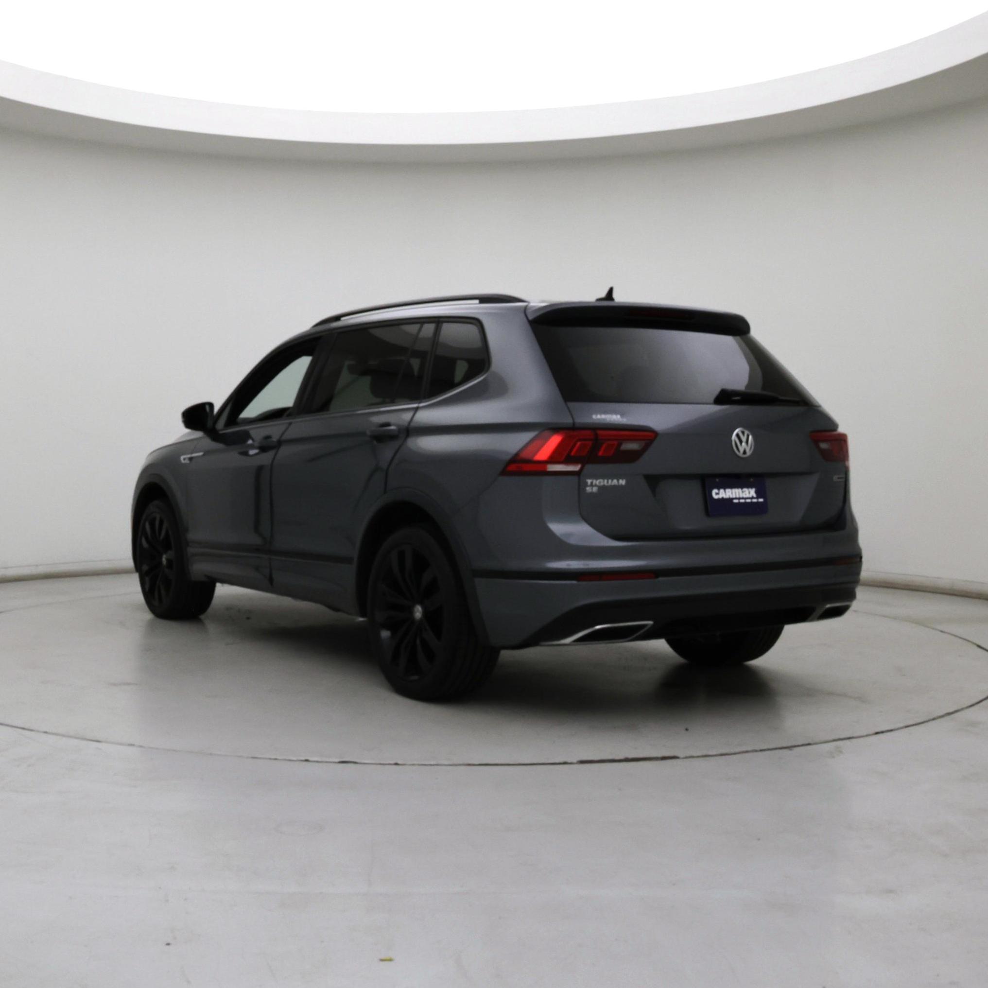 Thumbnail: 2021 Volkswagen Tiguan - 2