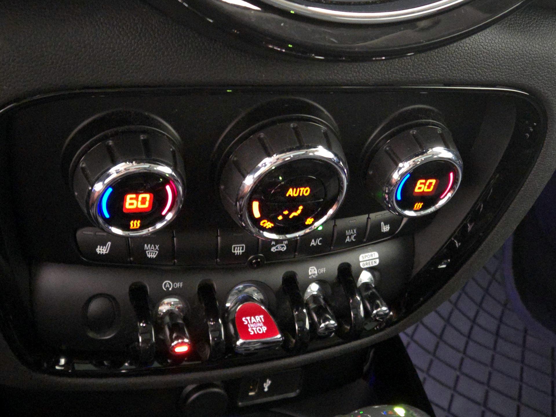 Thumbnail: 2019 MINI Cooper Clubman - 15