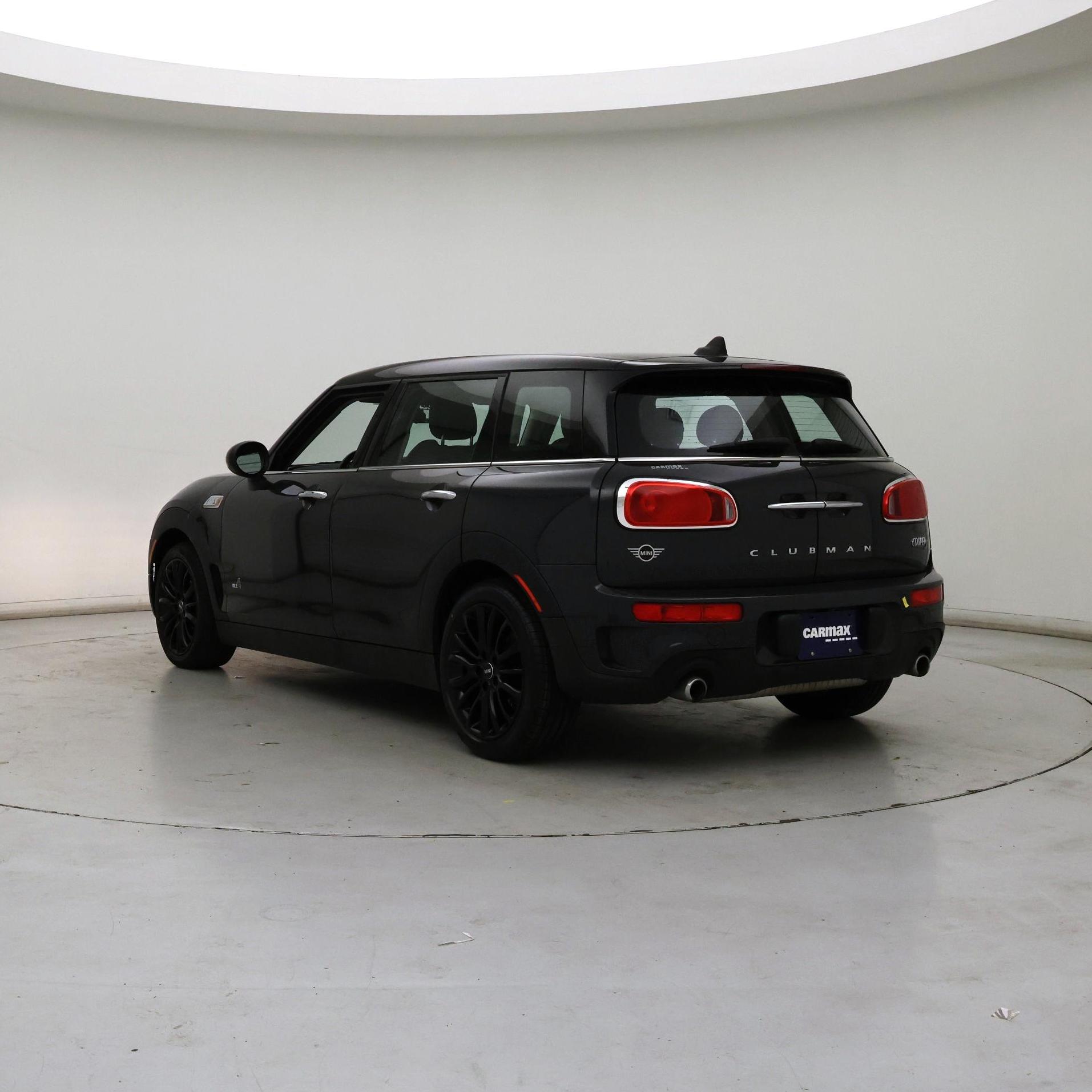 Thumbnail: 2019 MINI Cooper Clubman - 2