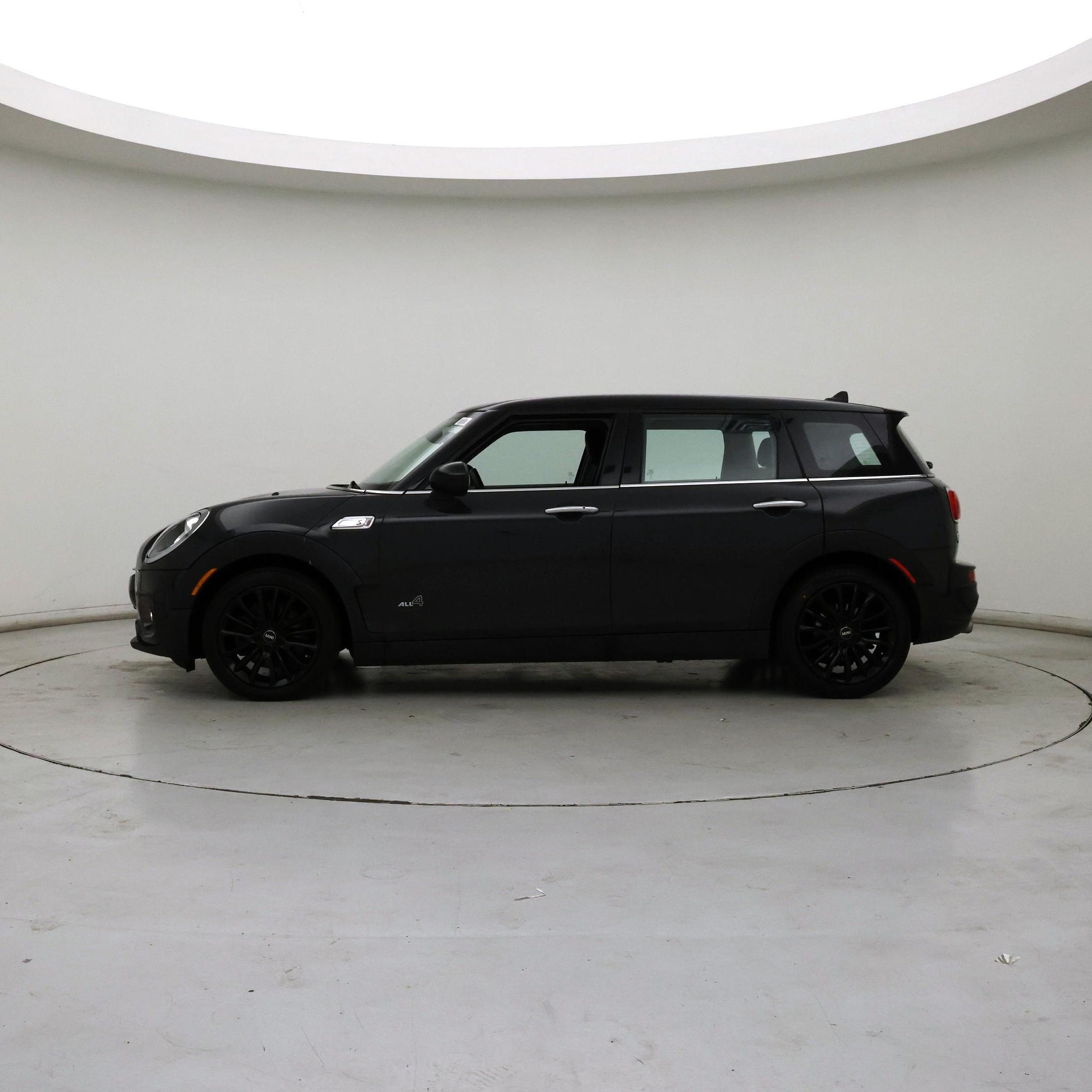 Thumbnail: 2019 MINI Cooper Clubman - 3