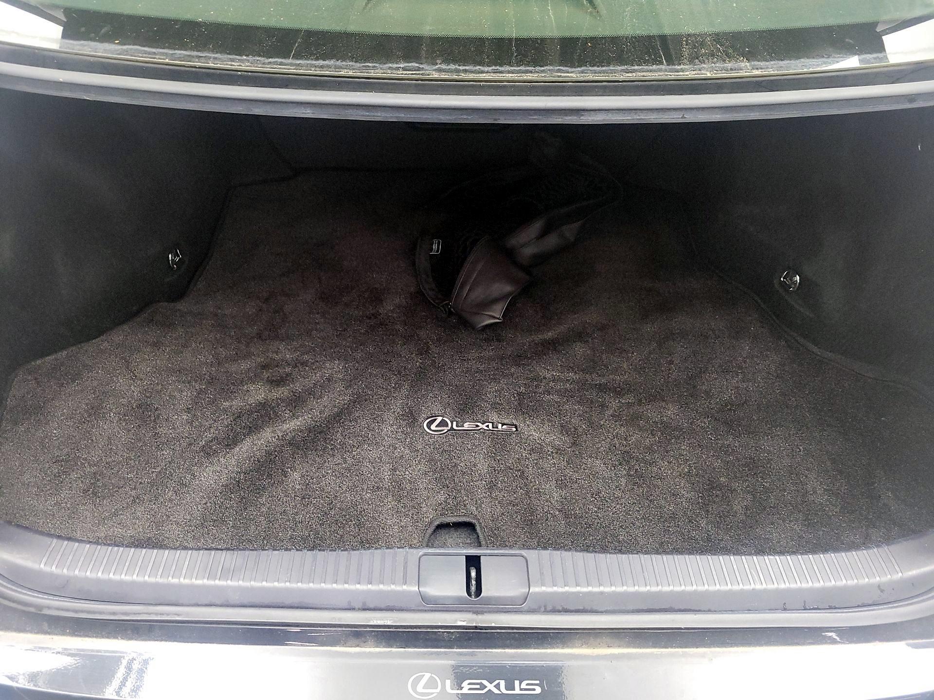 Thumbnail: 2015 Lexus ES - 20