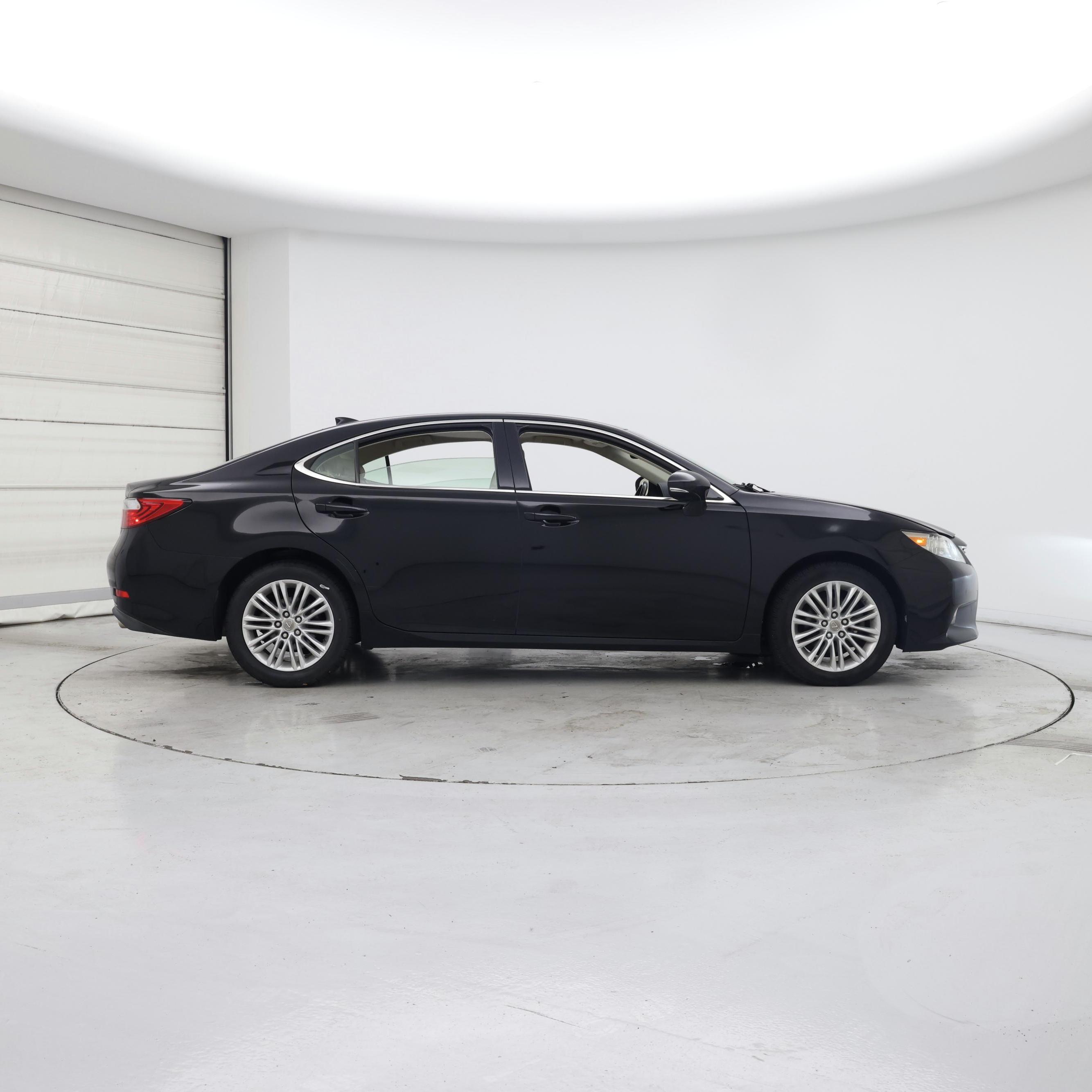 Thumbnail: 2015 Lexus ES - 7