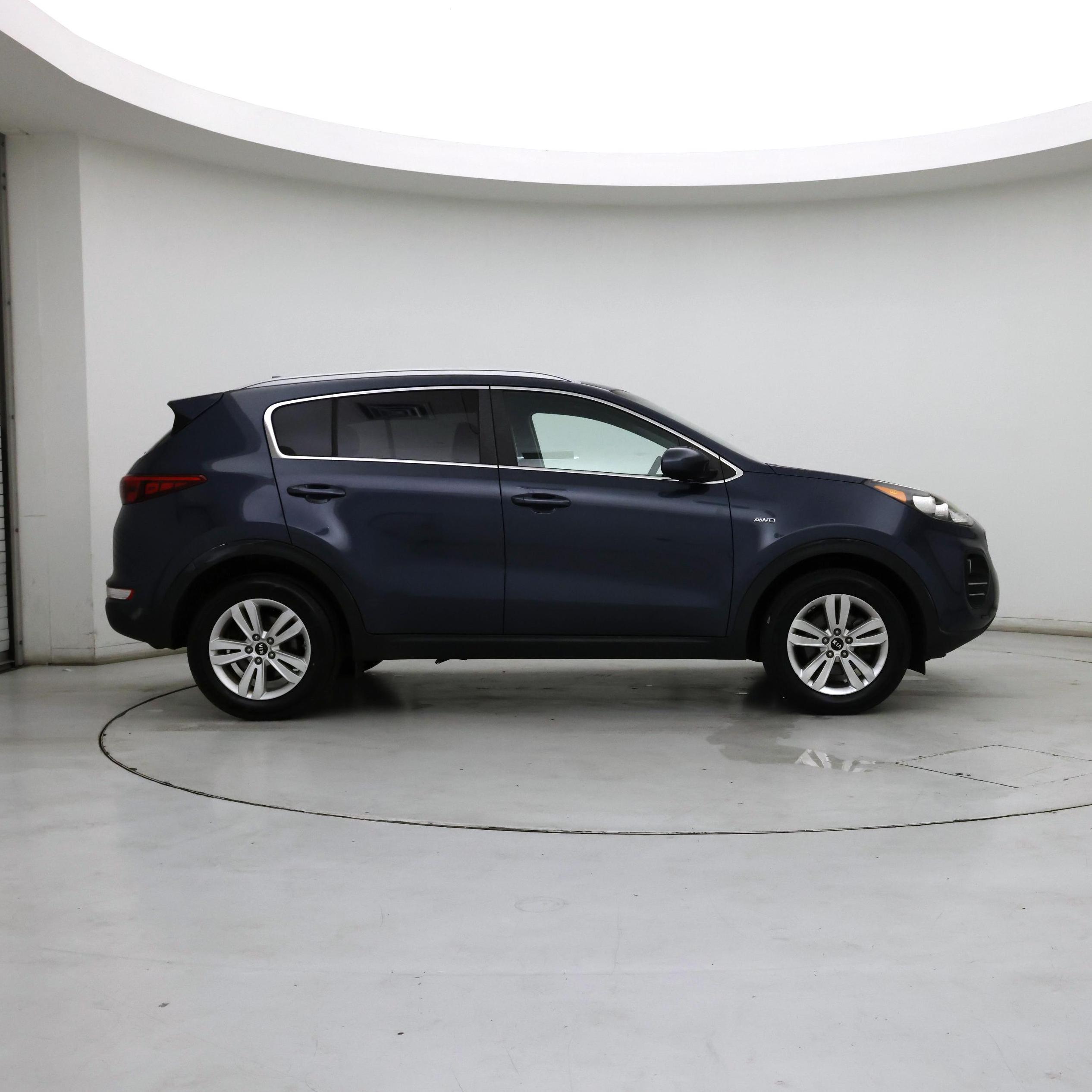 Thumbnail: 2017 Kia Sportage - 7