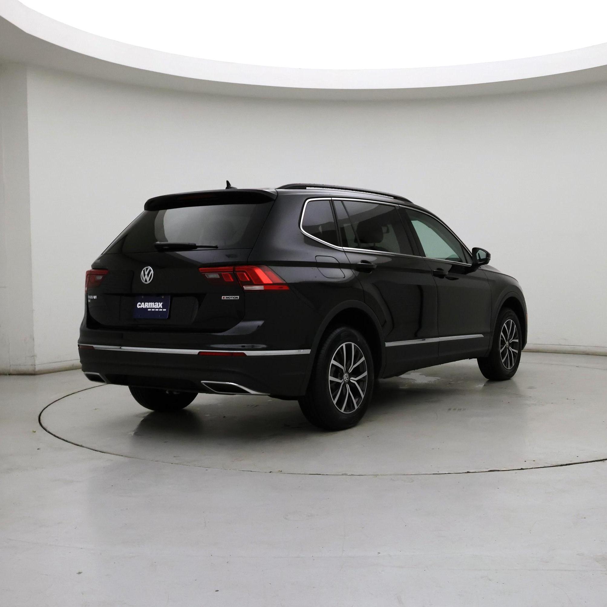 Thumbnail: 2020 Volkswagen Tiguan - 8