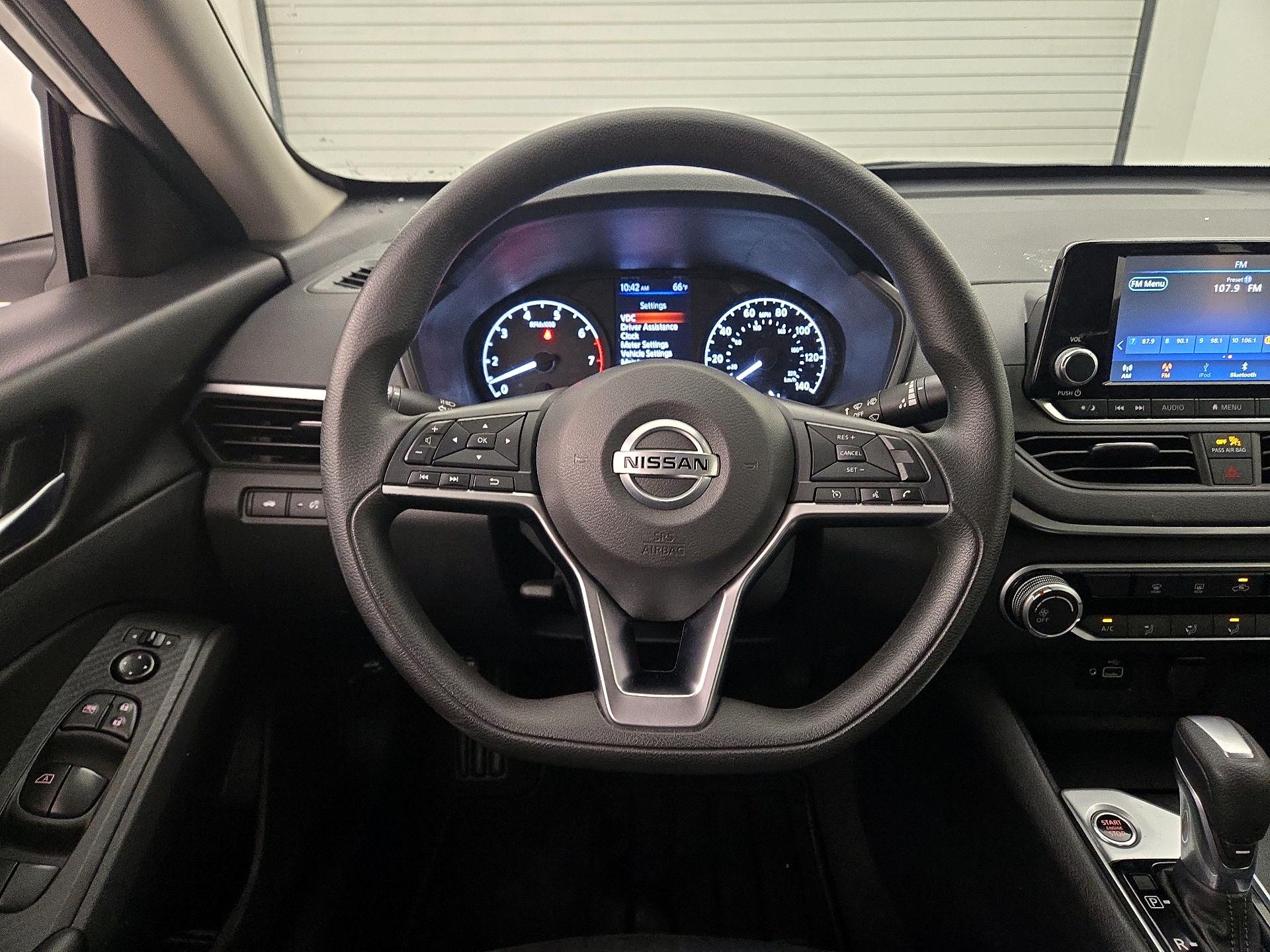 Thumbnail: 2021 Nissan Altima - 10
