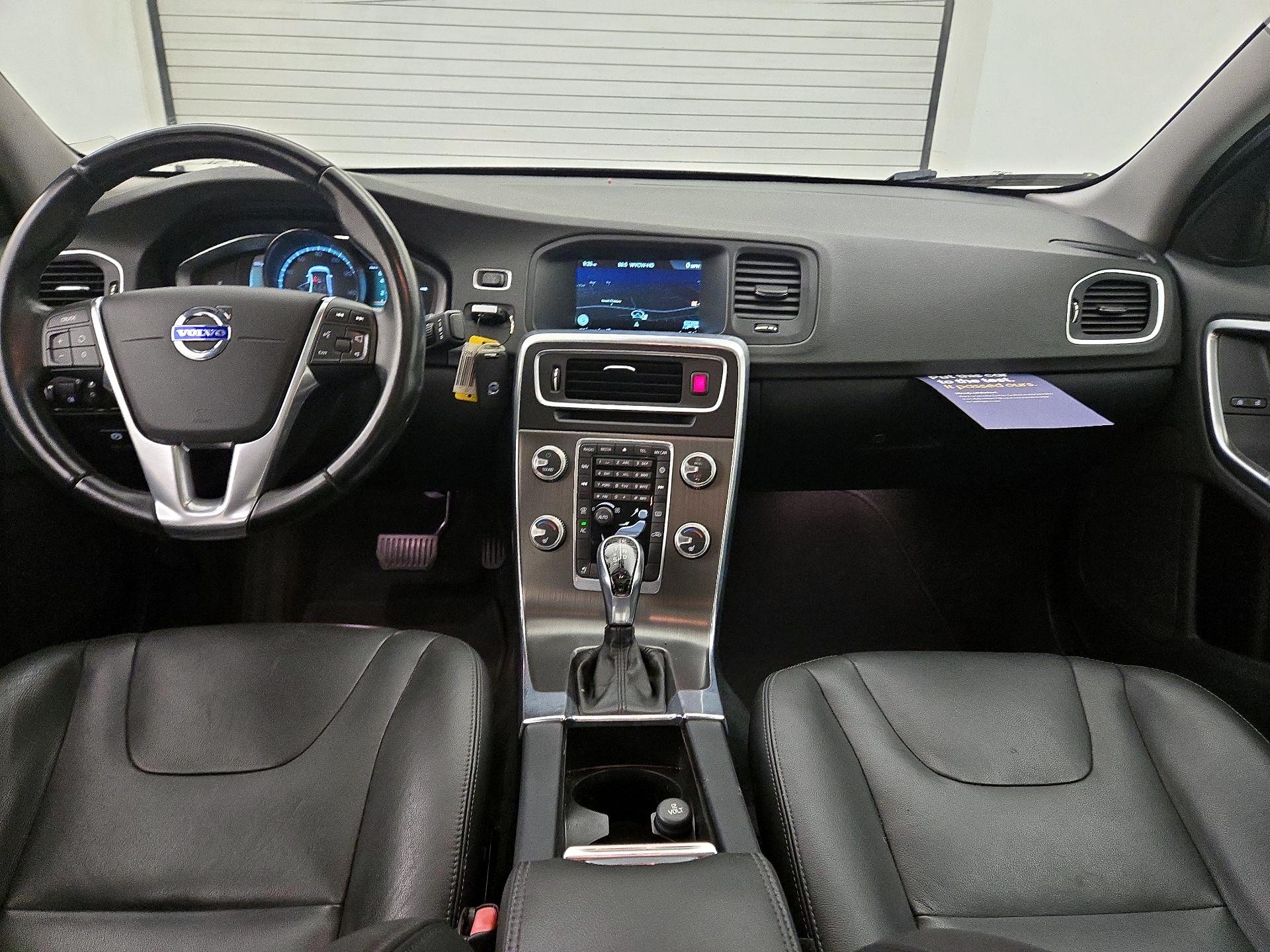 Thumbnail: 2015 Volvo S60 - 9