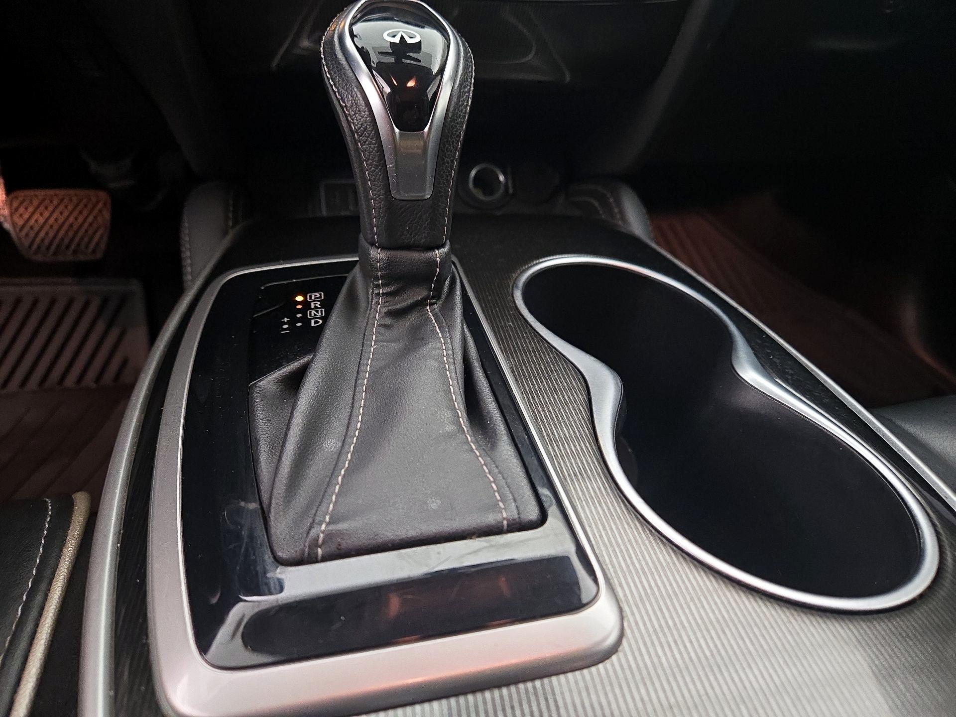 Thumbnail: 2019 INFINITI QX60 - 17