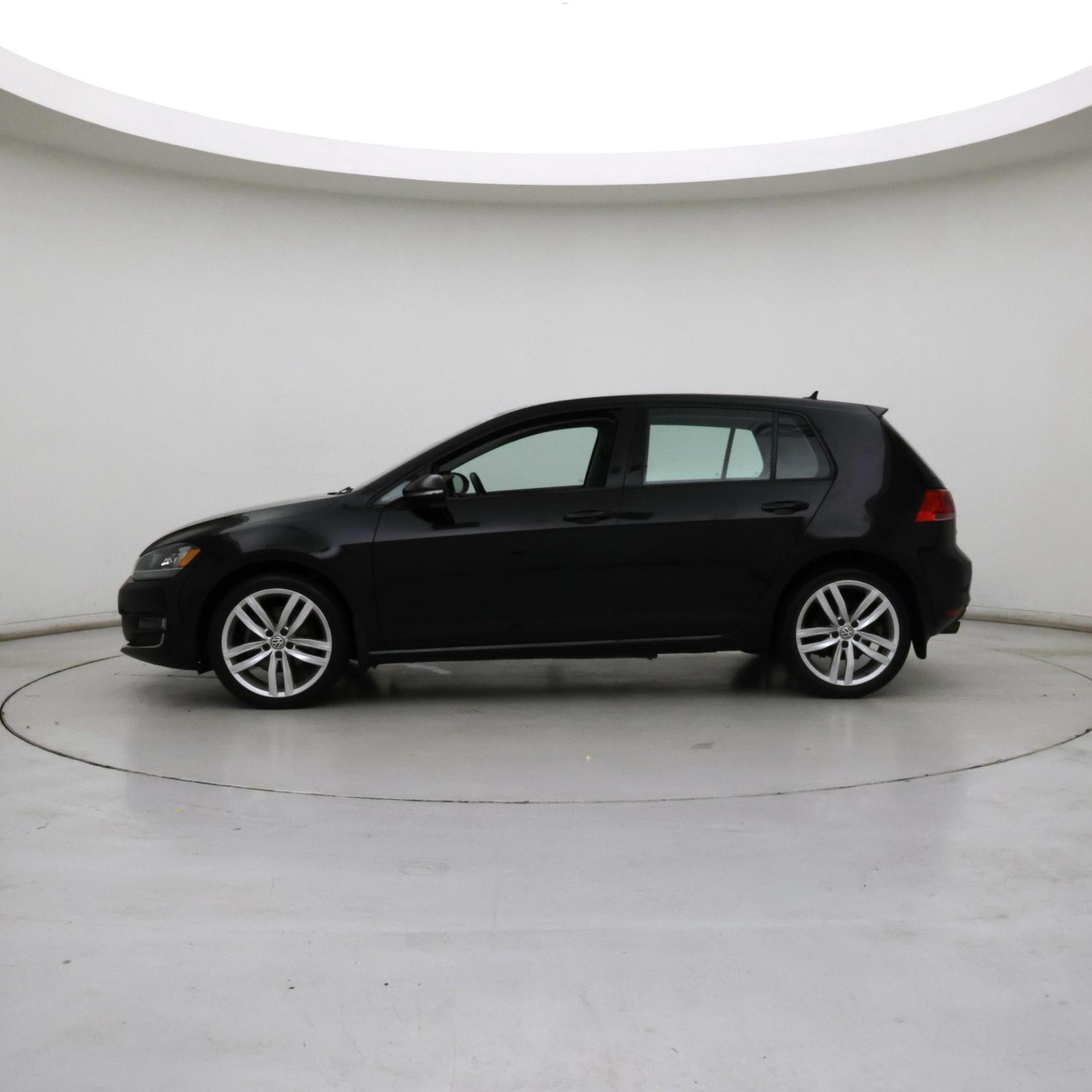 Thumbnail: 2015 Volkswagen Golf - 3