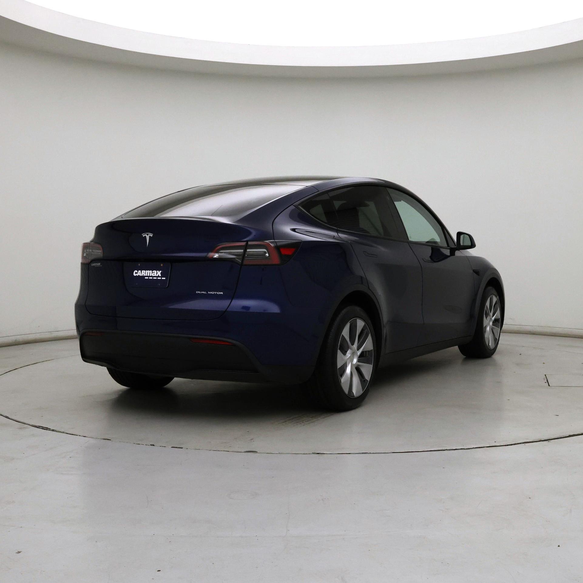 Thumbnail: 2023 Tesla Model Y - 8