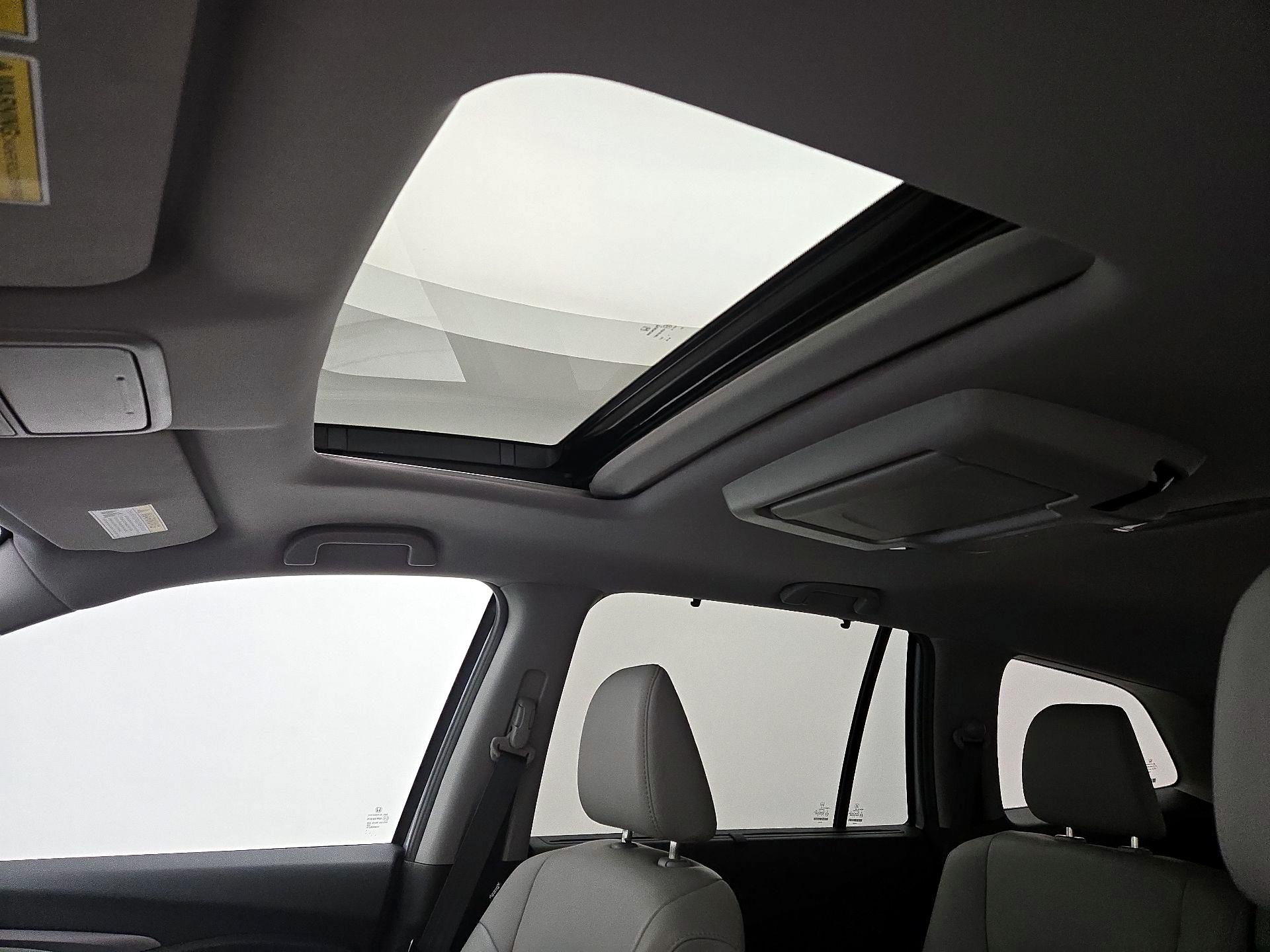 Thumbnail: 2019 Honda Pilot - 19