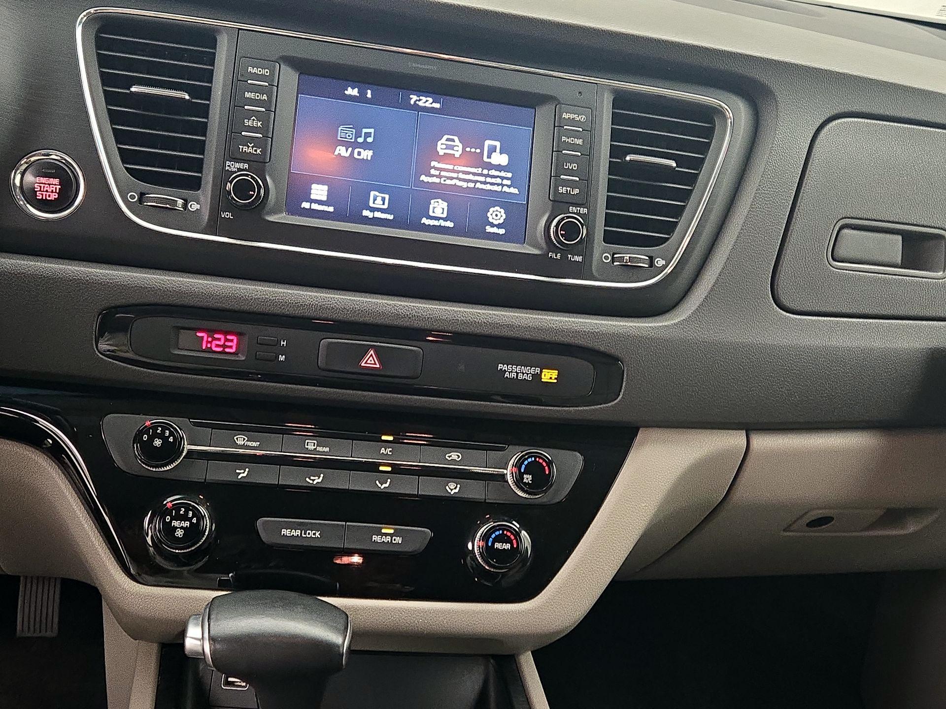 Thumbnail: 2017 Kia Sedona - 15
