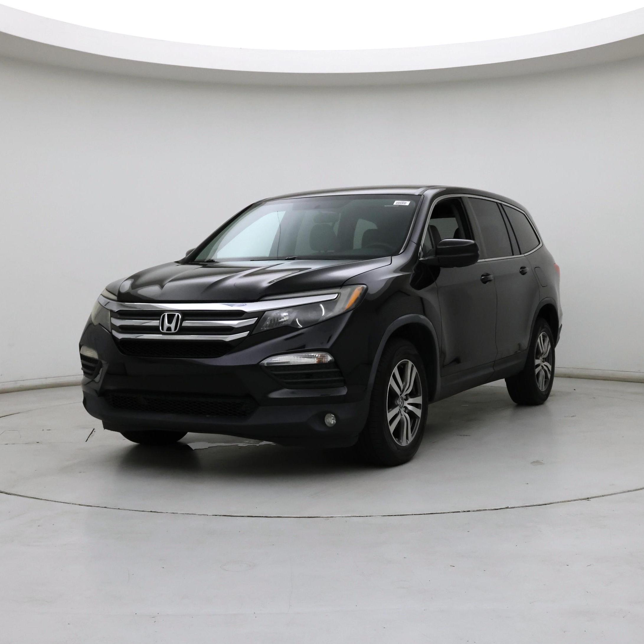 Thumbnail: 2017 Honda Pilot - 4