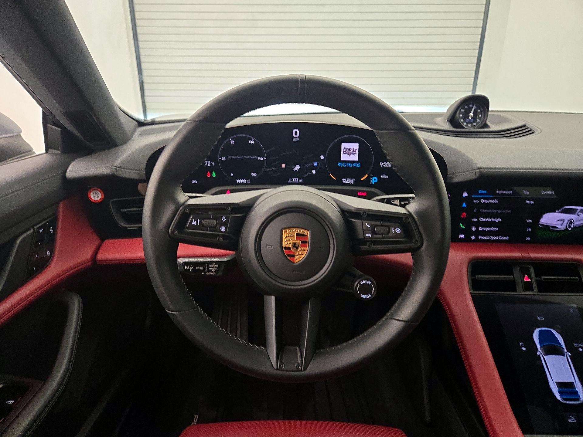 Thumbnail: 2020 Porsche Taycan - 10