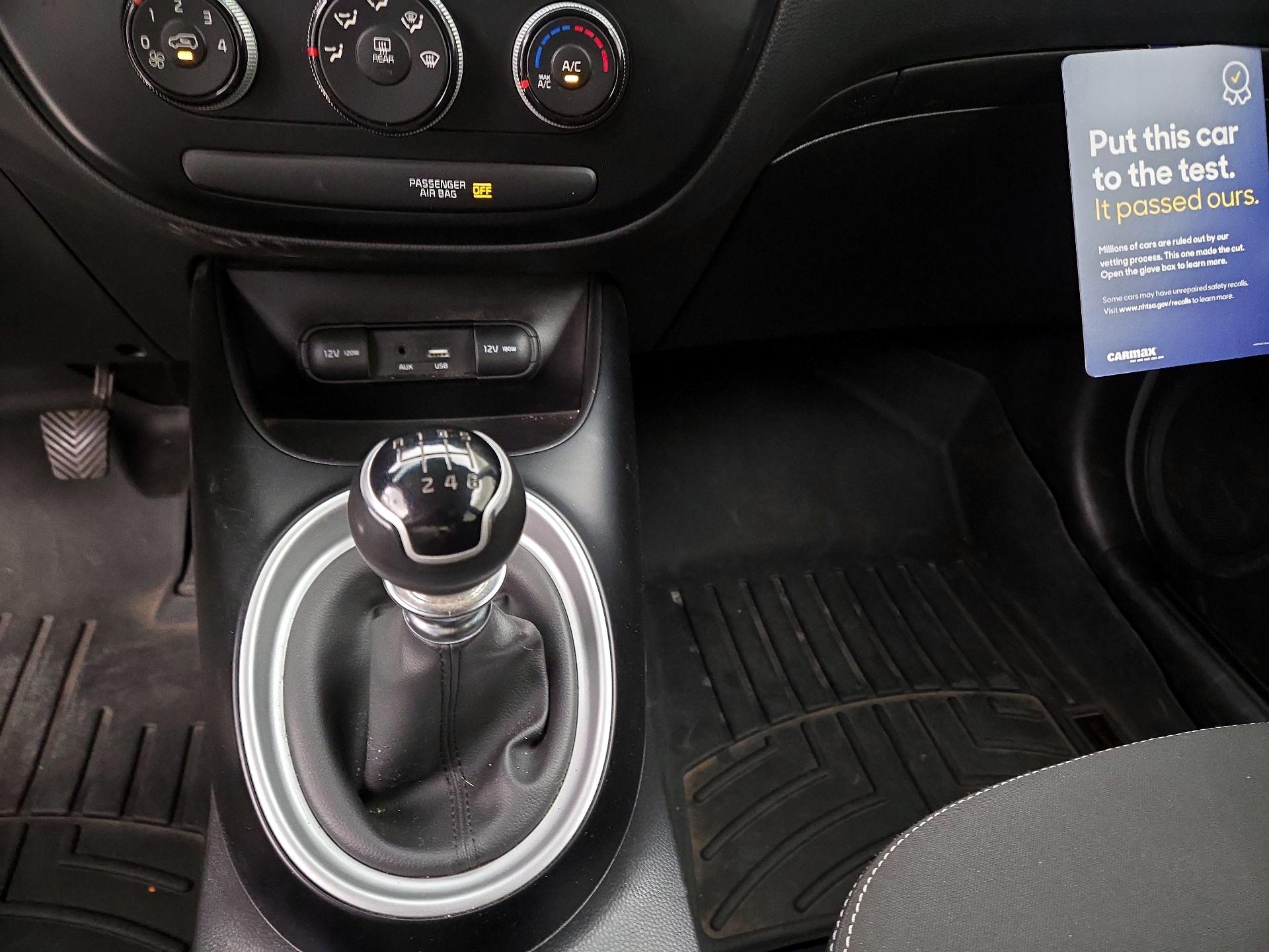 Thumbnail: 2019 Kia Soul - 15