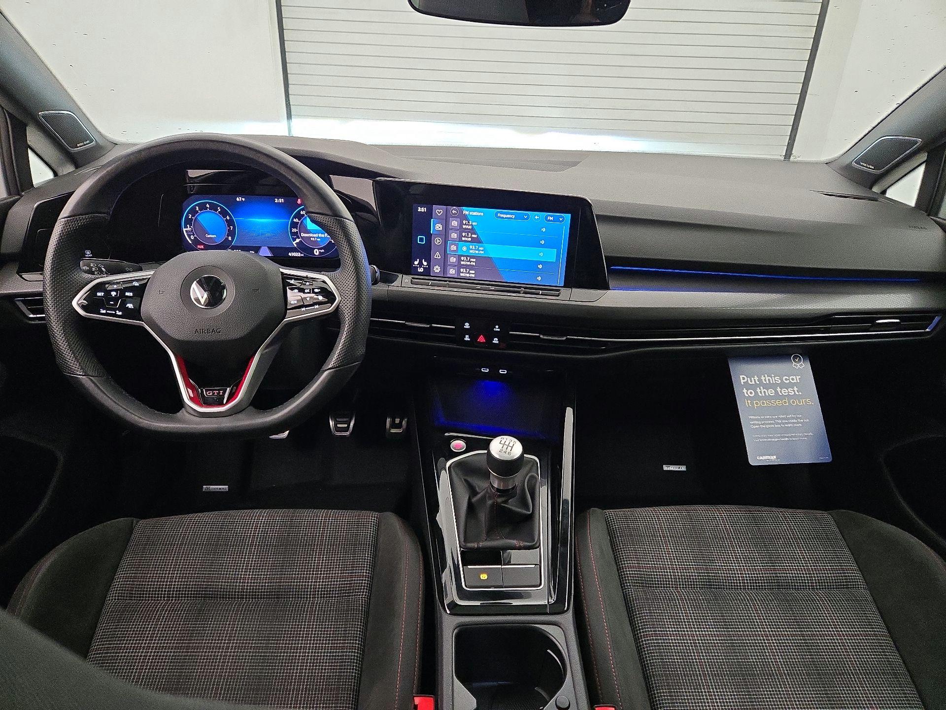 Thumbnail: 2023 Volkswagen Golf - 9