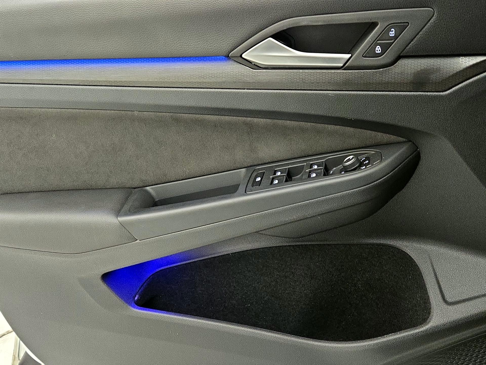 Thumbnail: 2023 Volkswagen Golf - 12