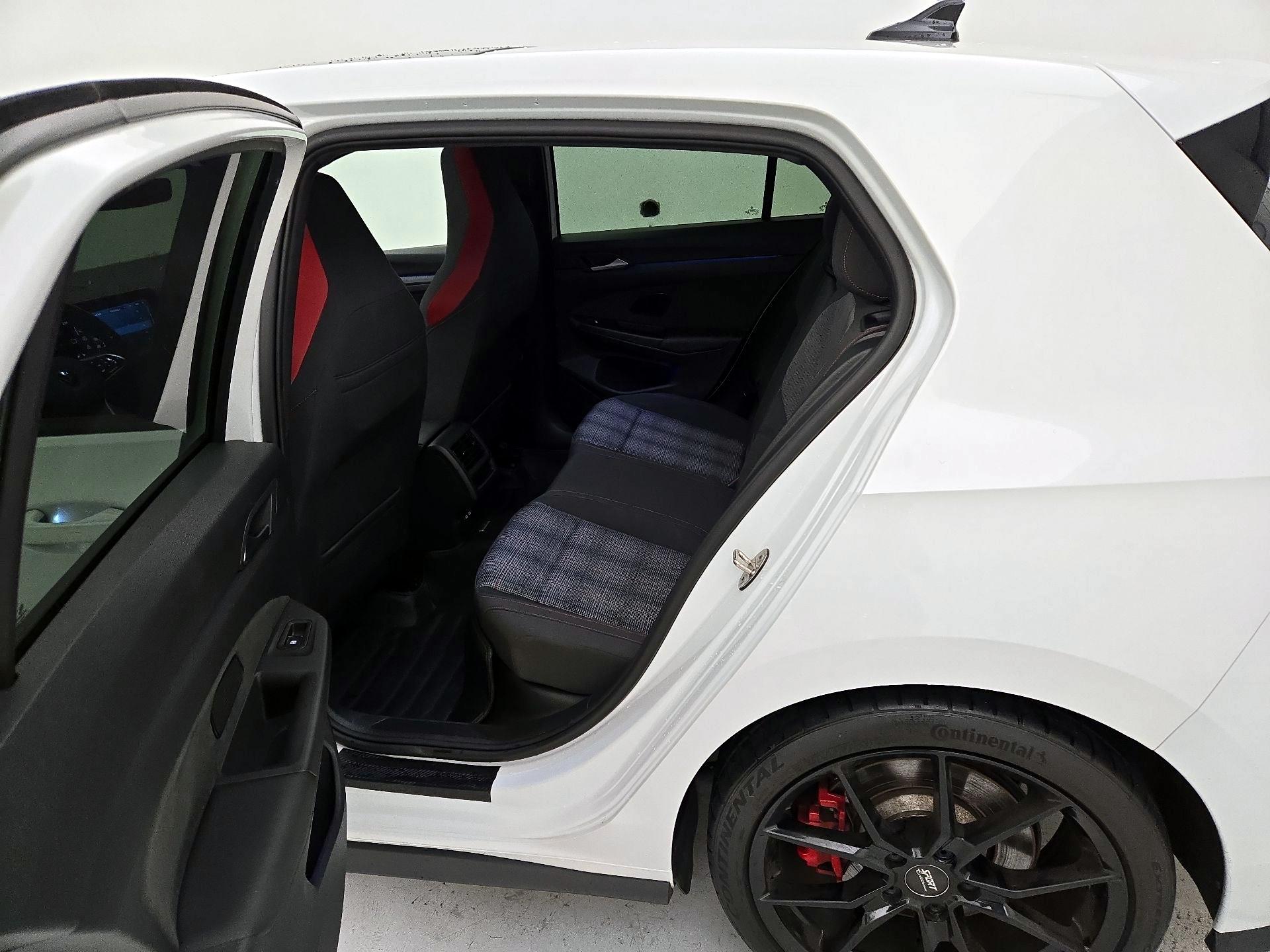 Thumbnail: 2023 Volkswagen Golf - 18