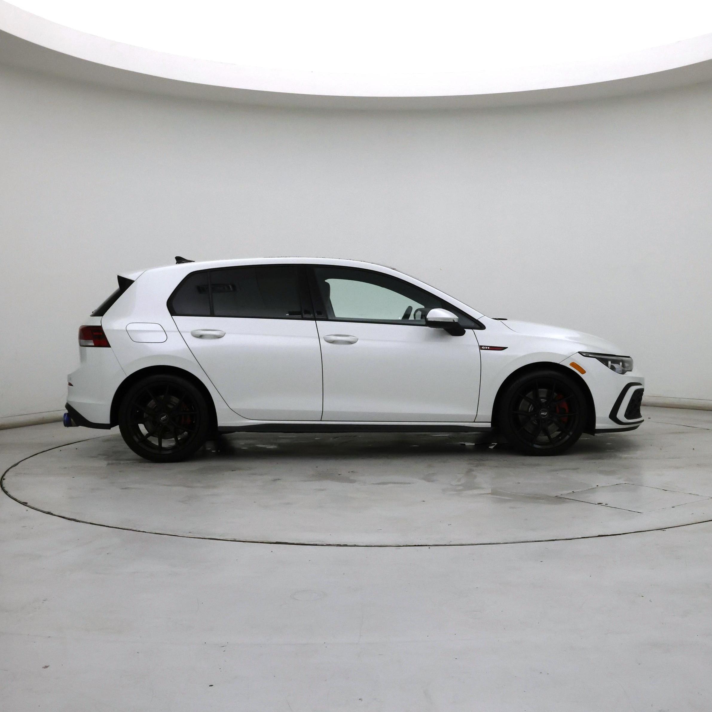Thumbnail: 2023 Volkswagen Golf - 7