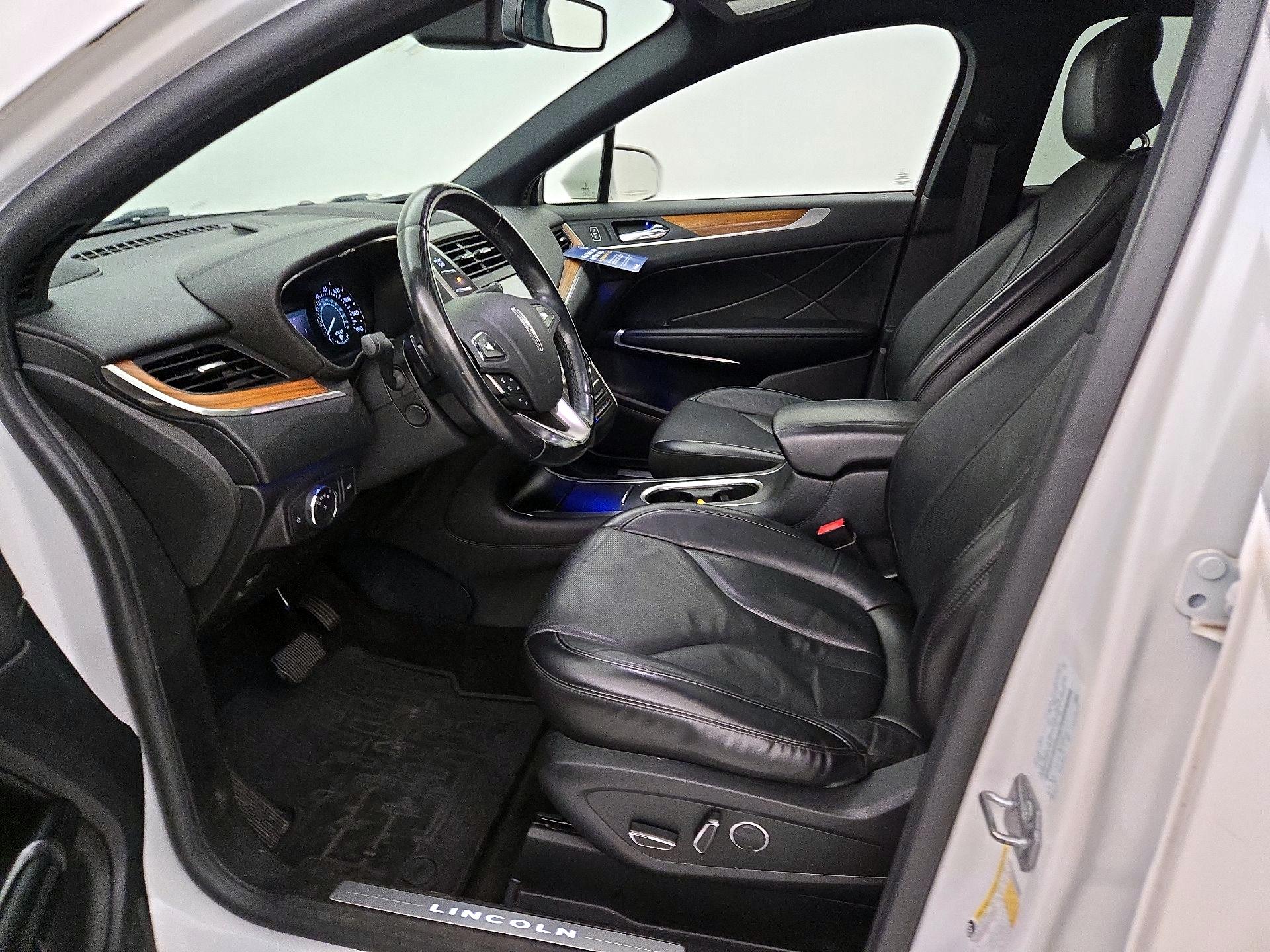 Thumbnail: 2019 Lincoln MKC - 11