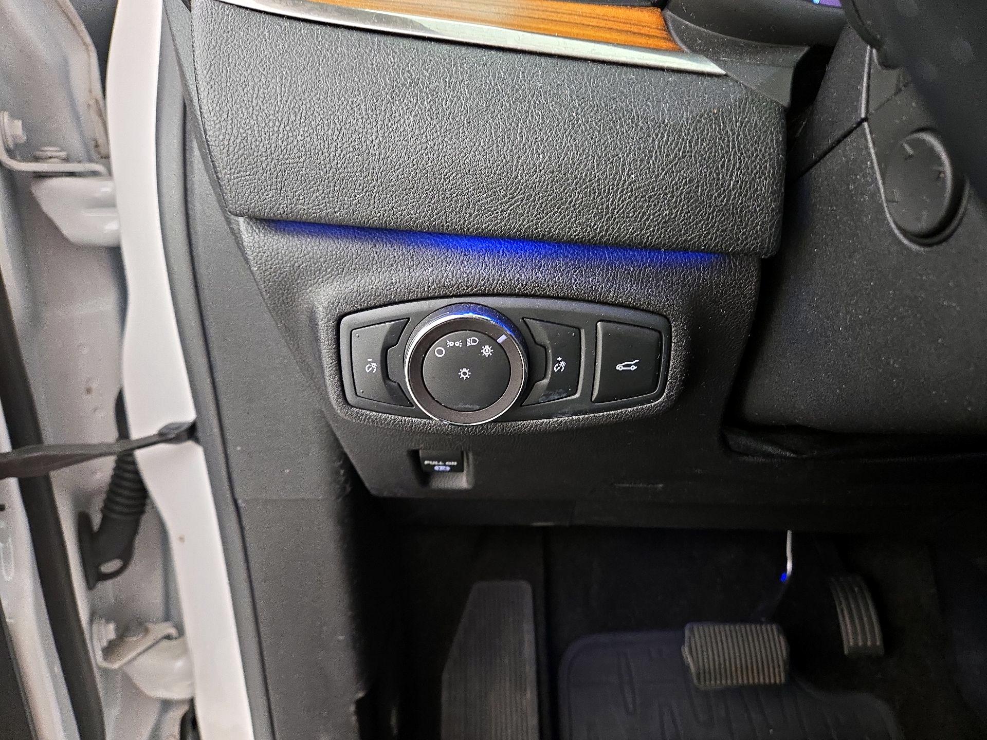 Thumbnail: 2019 Lincoln MKC - 13