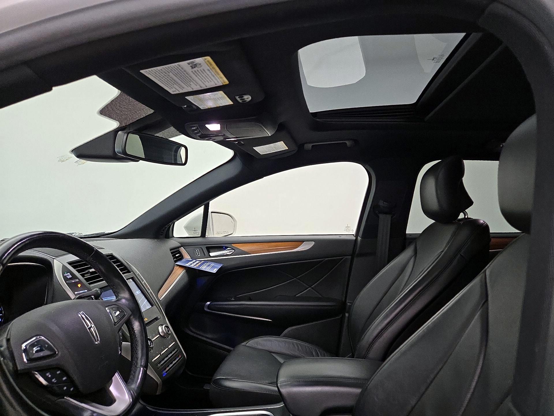 Thumbnail: 2019 Lincoln MKC - 20