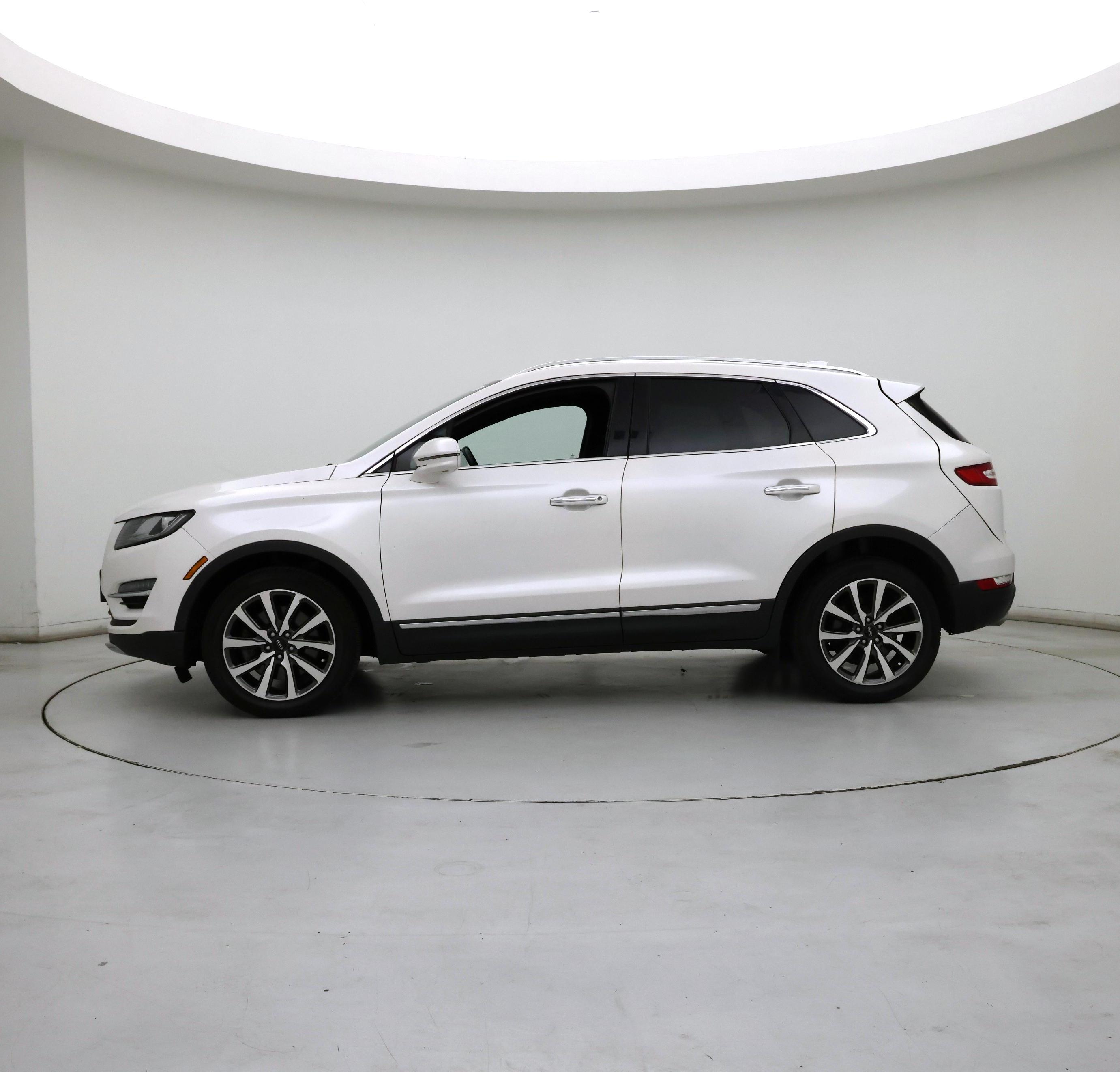 Thumbnail: 2019 Lincoln MKC - 3
