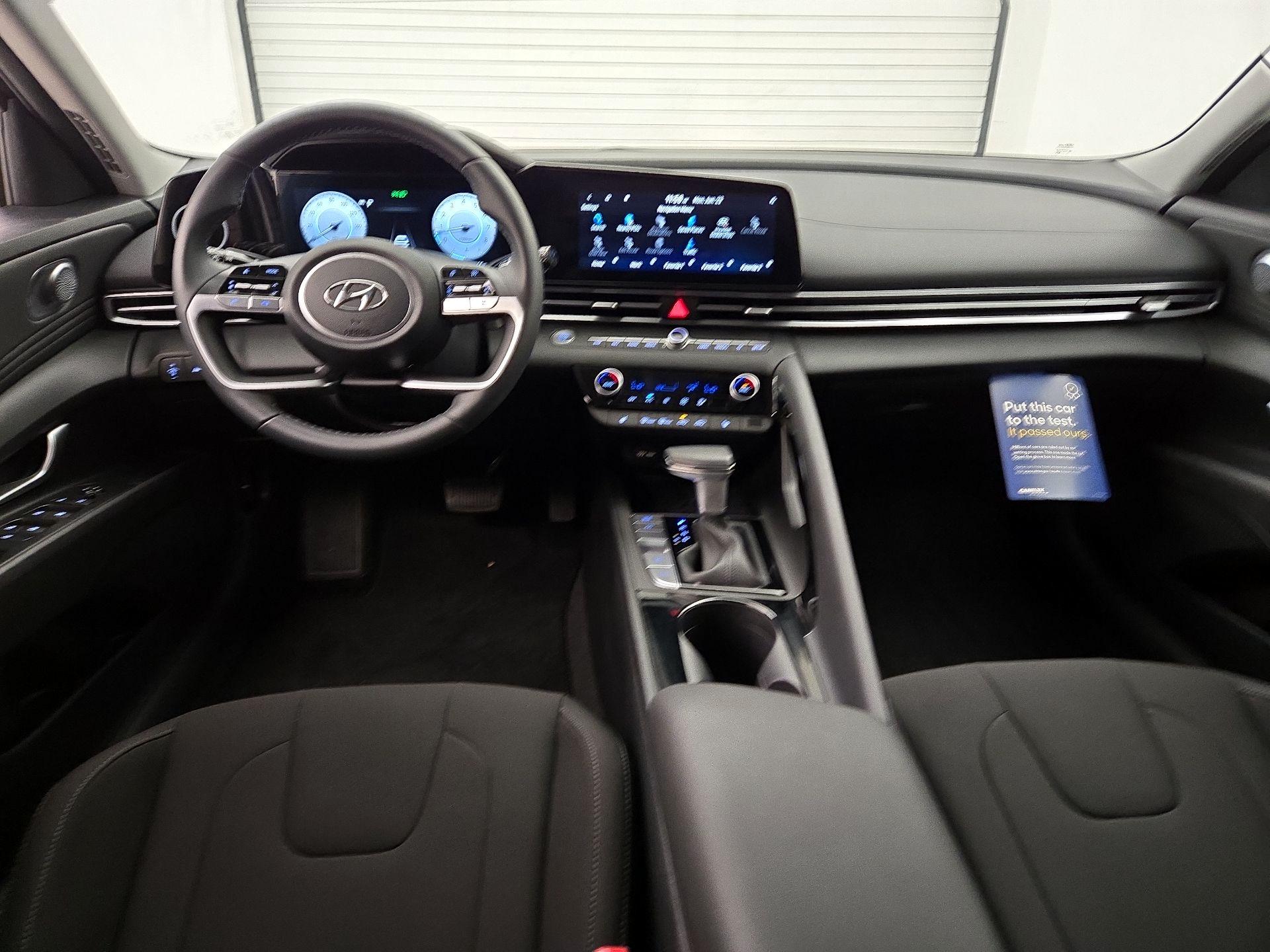 Thumbnail: 2023 Hyundai Elantra - 9
