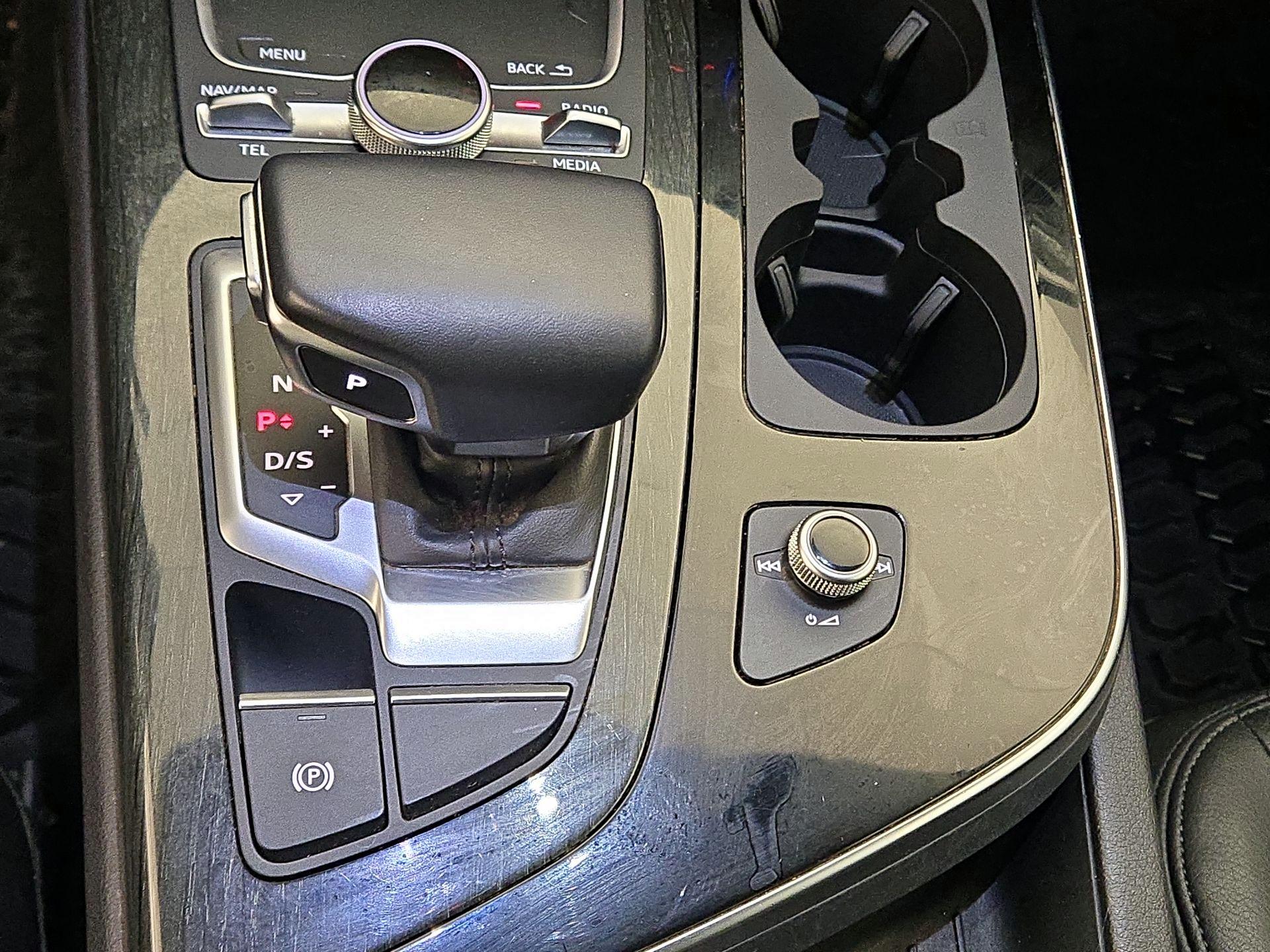 Thumbnail: 2019 Audi Q7 - 18