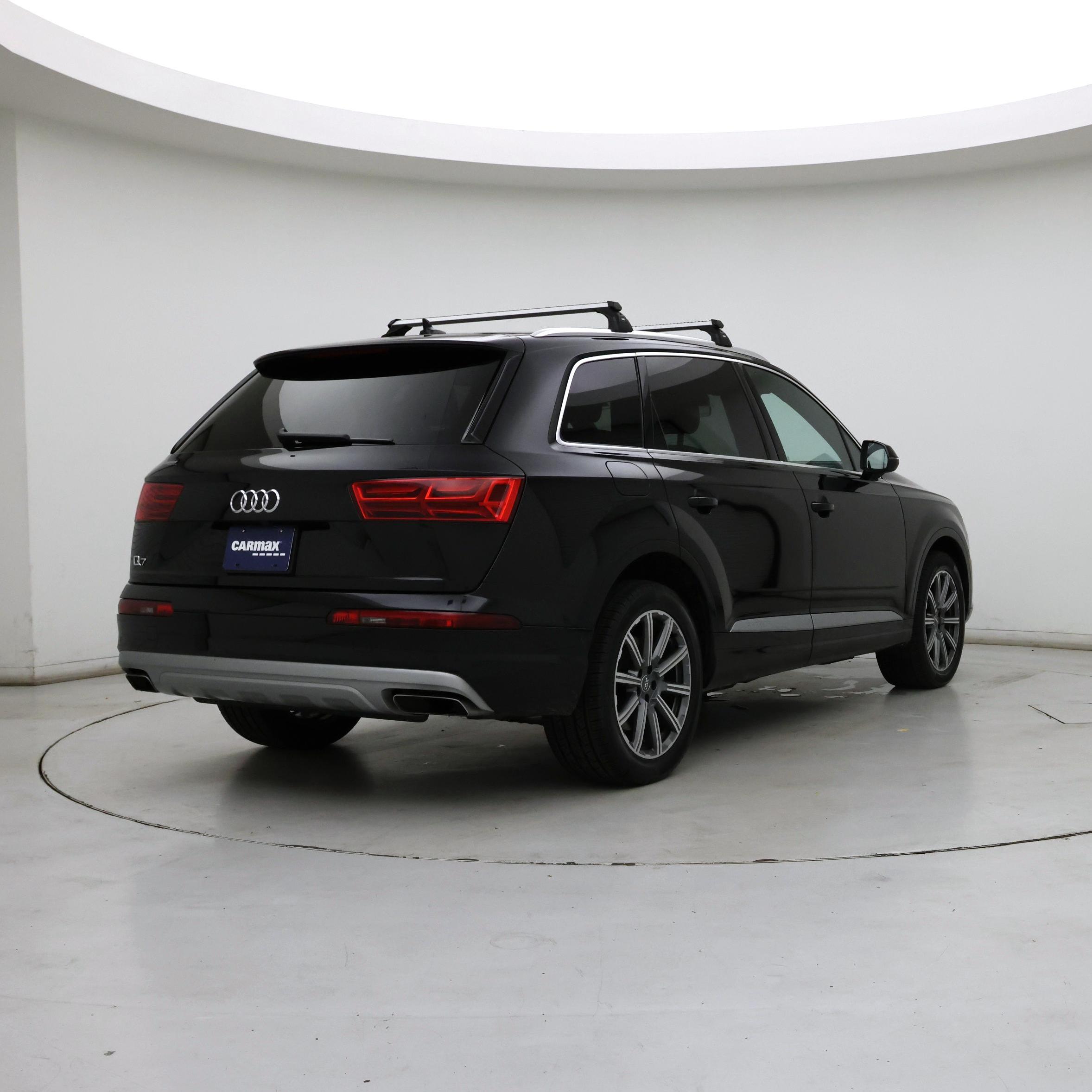 Thumbnail: 2019 Audi Q7 - 8