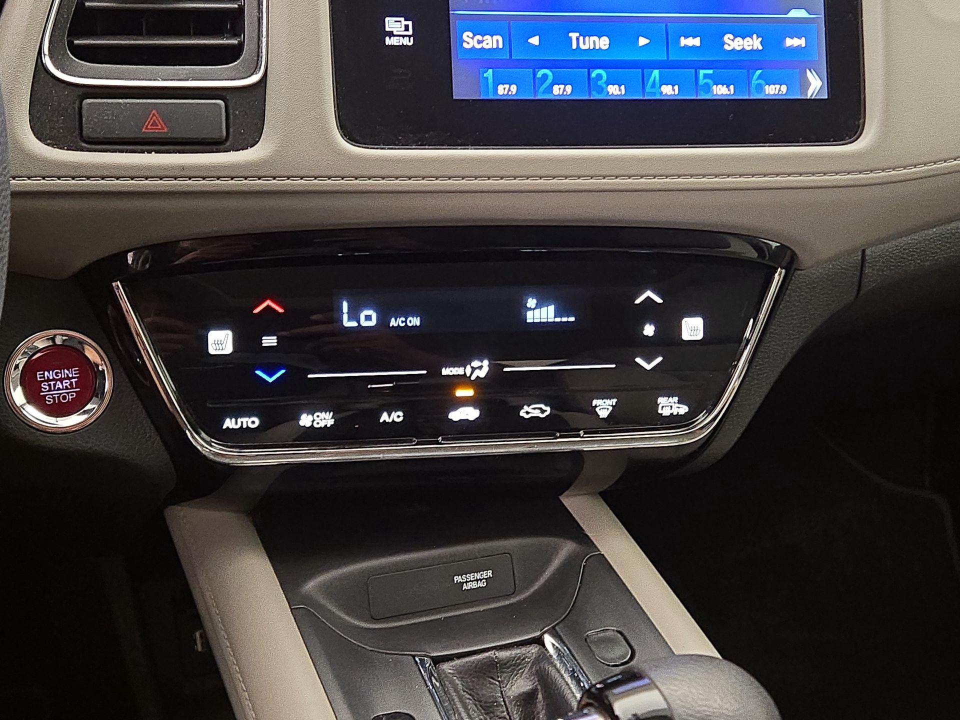 Thumbnail: 2018 Honda HR-V - 16