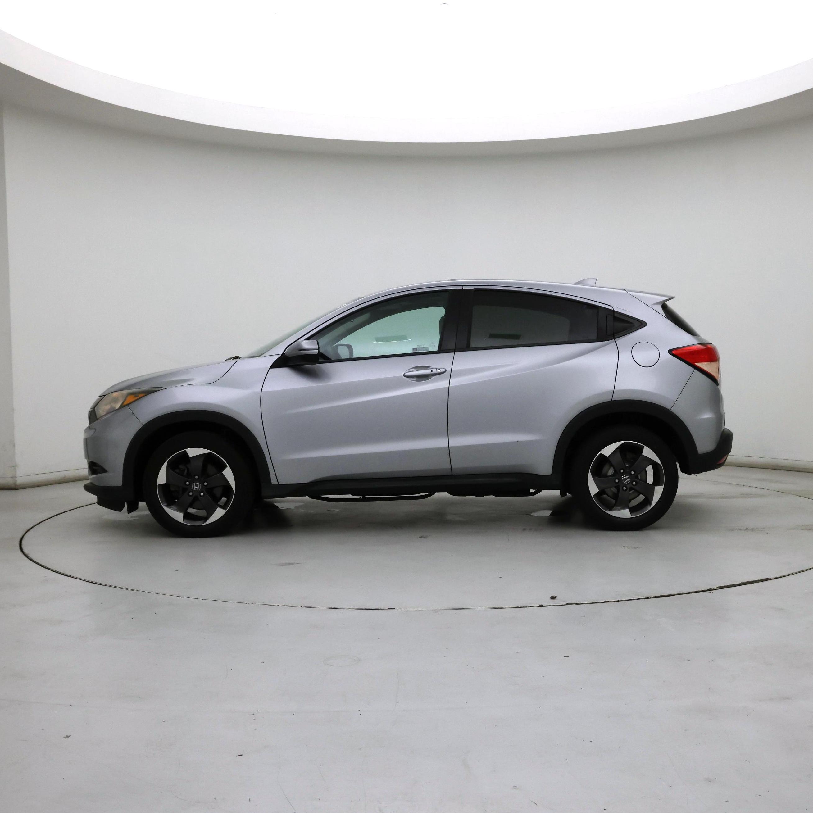 Thumbnail: 2018 Honda HR-V - 3