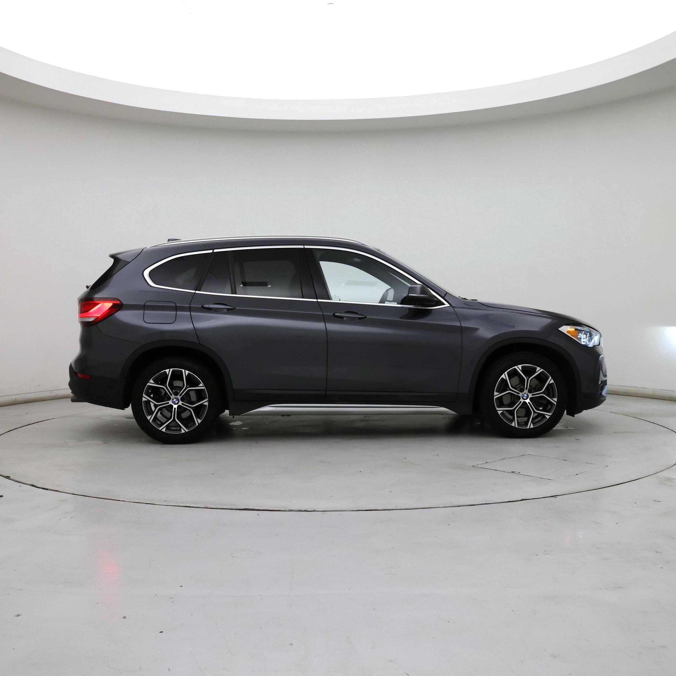Thumbnail: 2020 BMW X1 - 7
