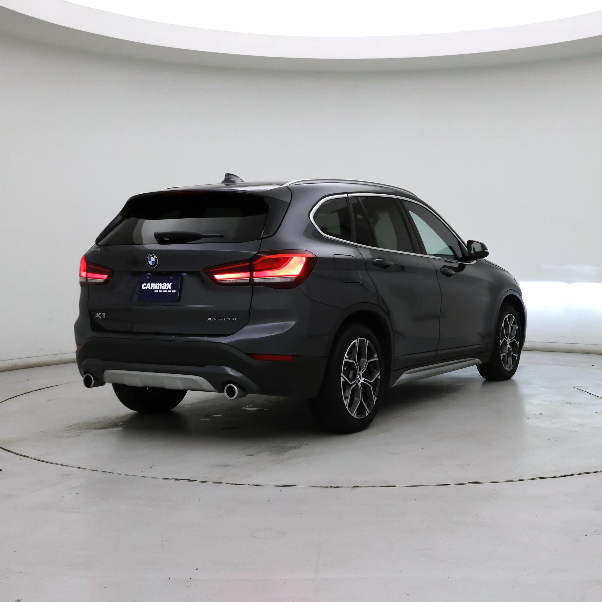 Thumbnail: 2020 BMW X1 - 8