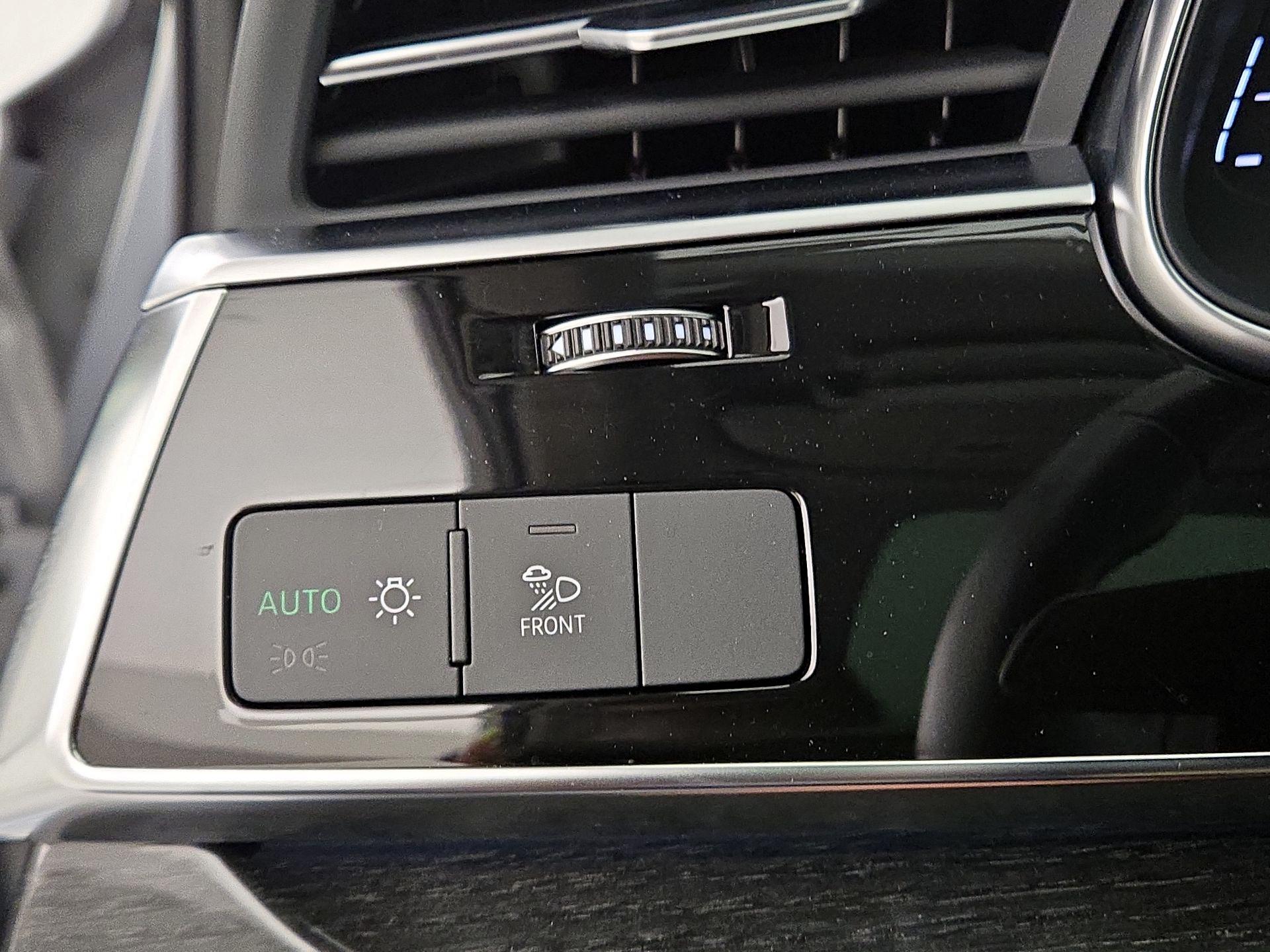 Thumbnail: 2022 Audi Q7 - 13