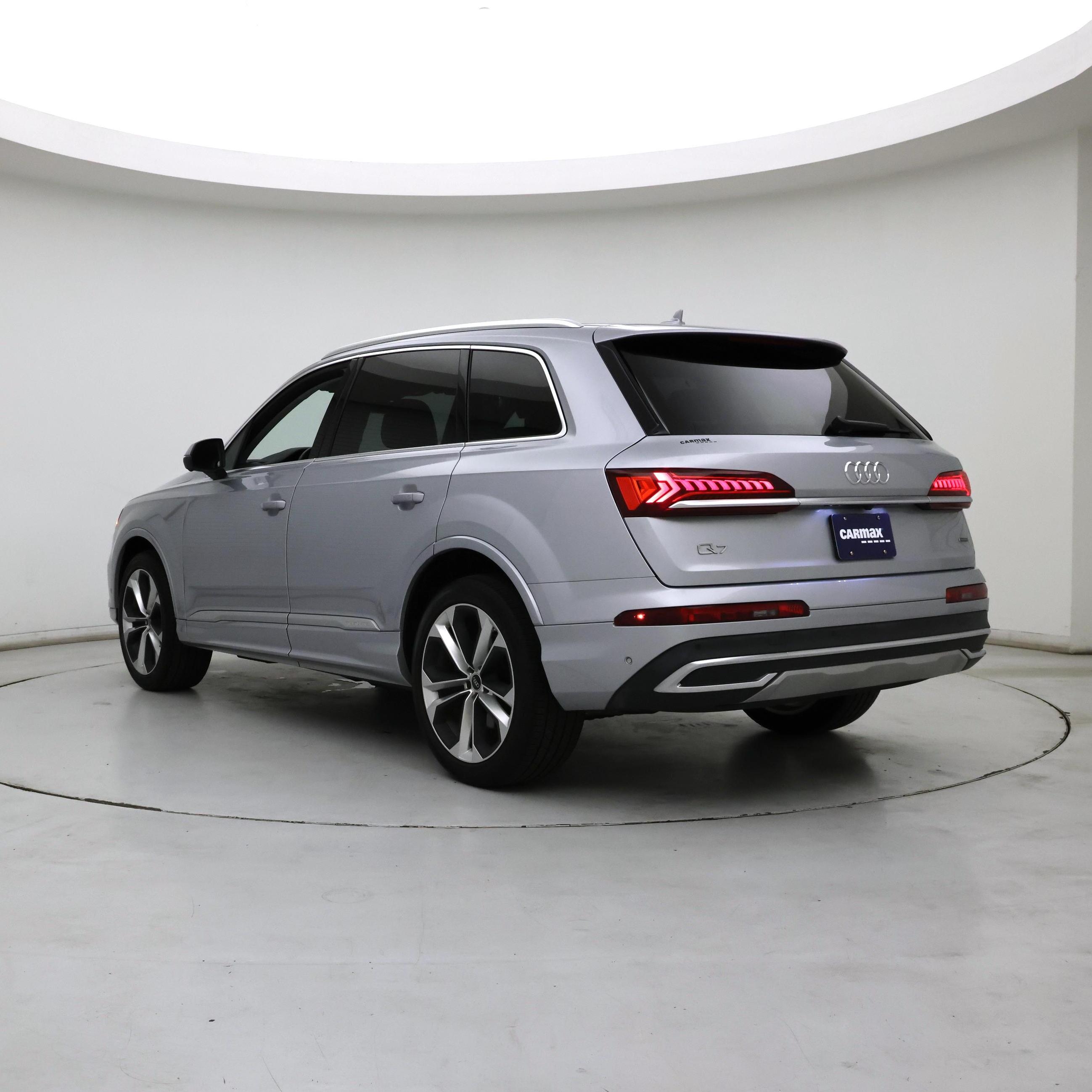 Thumbnail: 2022 Audi Q7 - 2