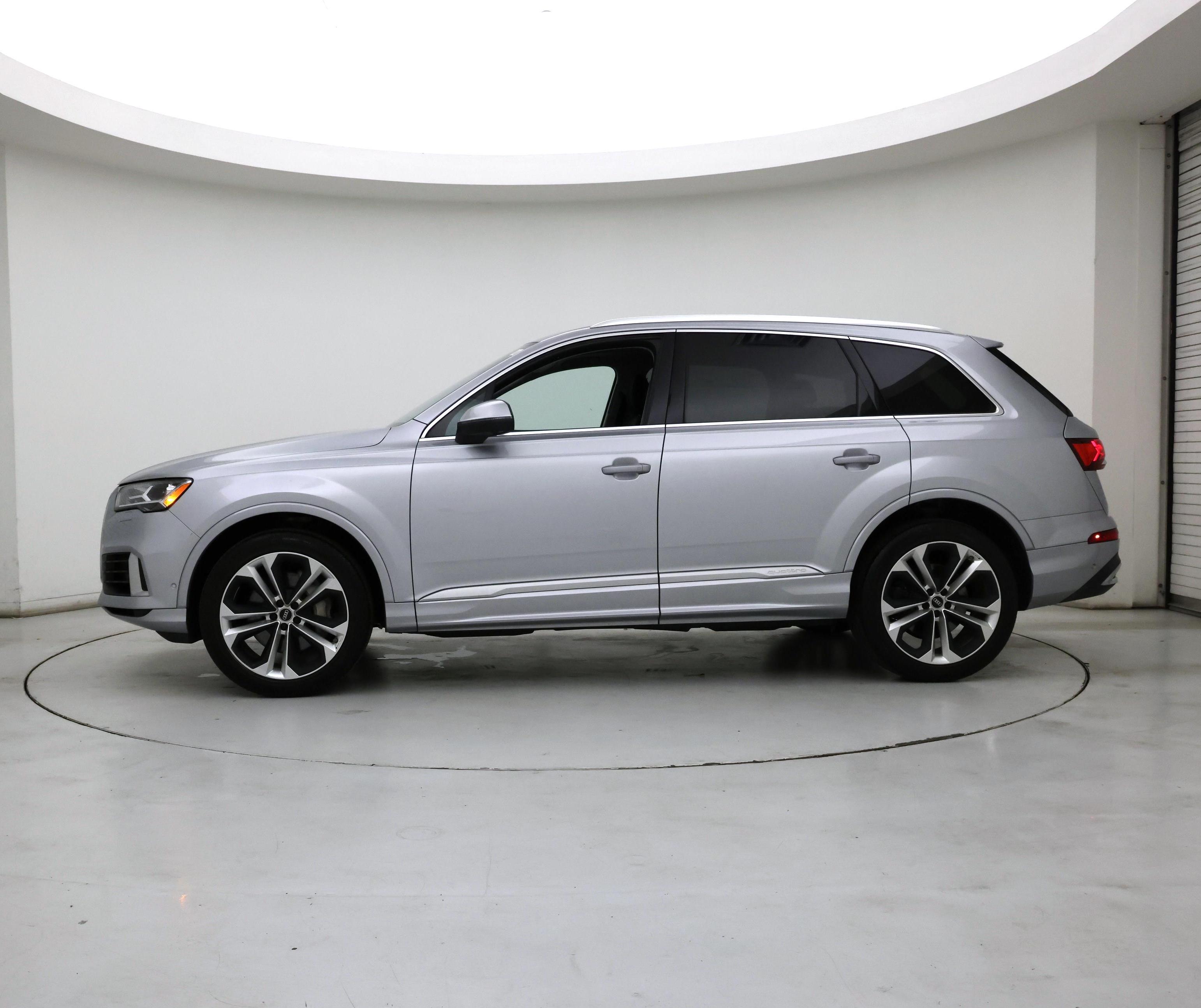 Thumbnail: 2022 Audi Q7 - 3