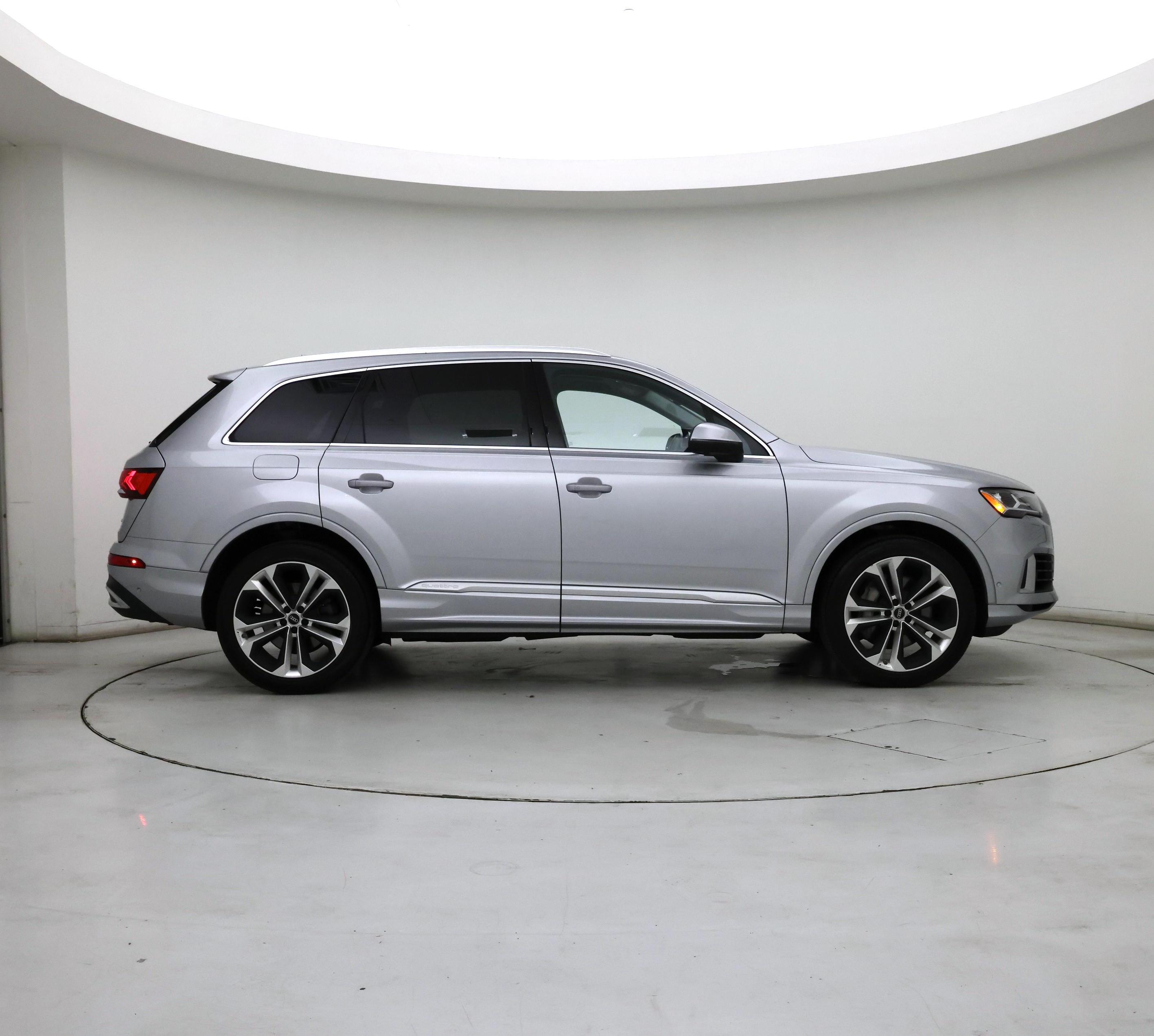 Thumbnail: 2022 Audi Q7 - 7