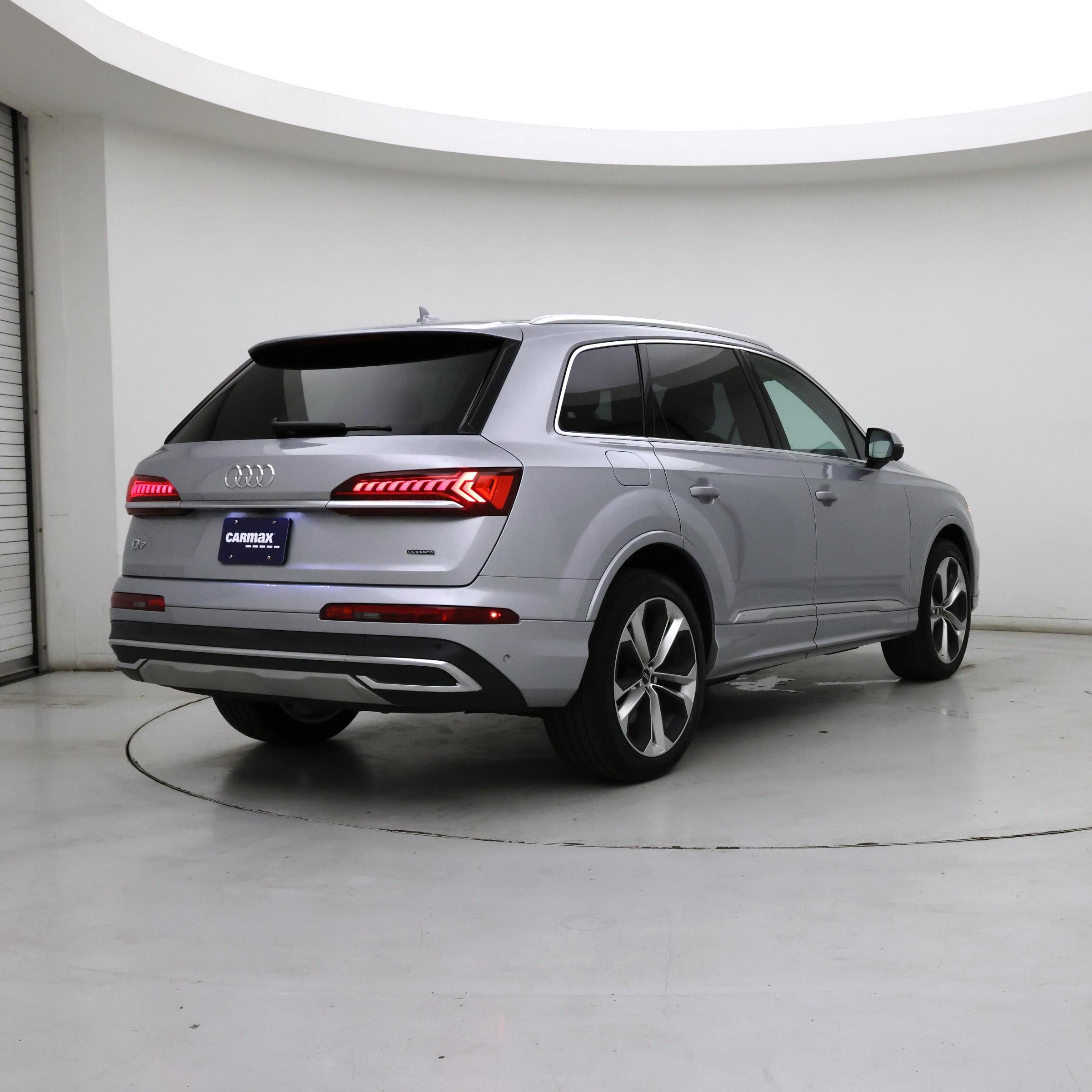 Thumbnail: 2022 Audi Q7 - 8
