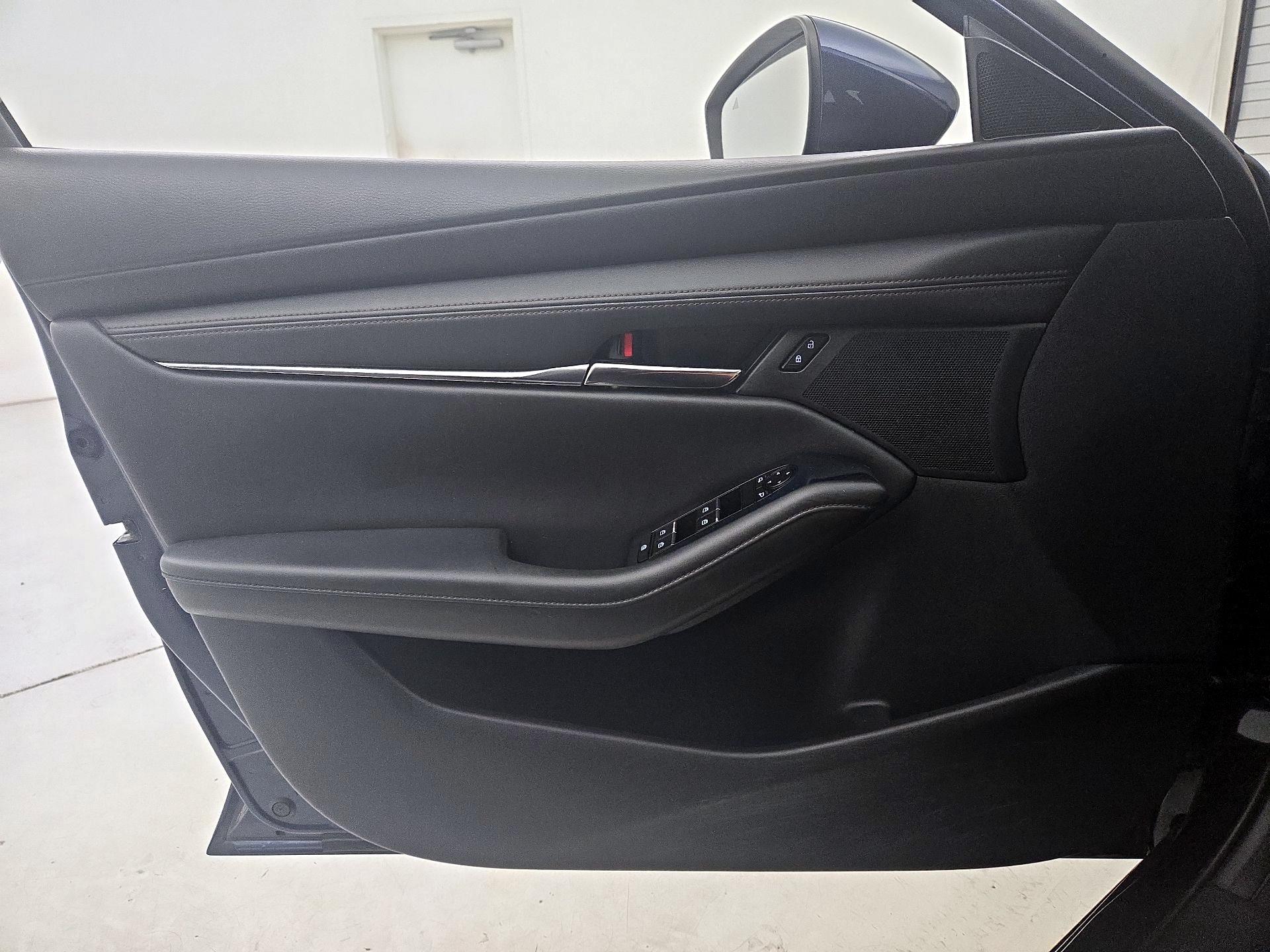 Thumbnail: 2019 Mazda Mazda3 - 12