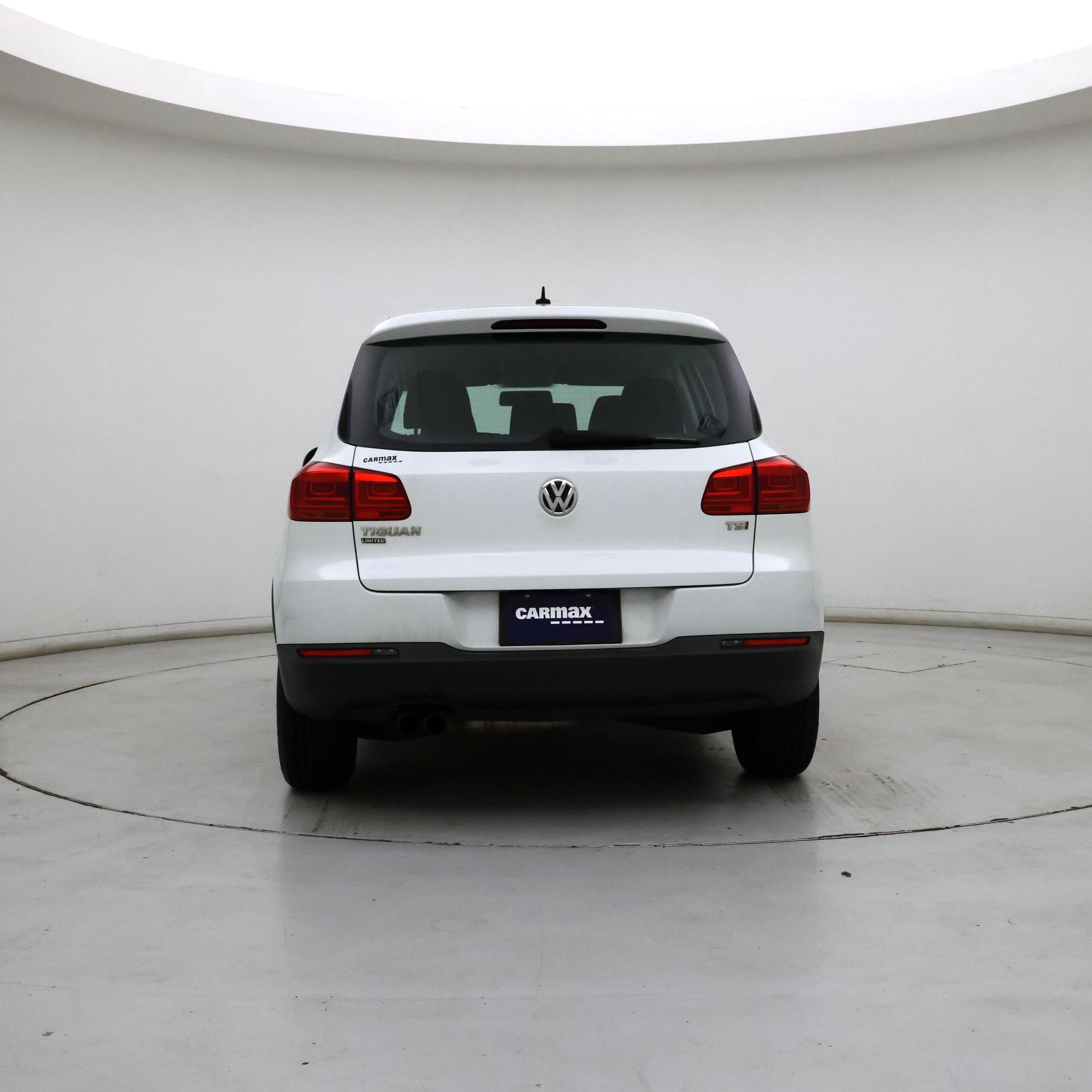 Thumbnail: 2018 Volkswagen Tiguan - 6